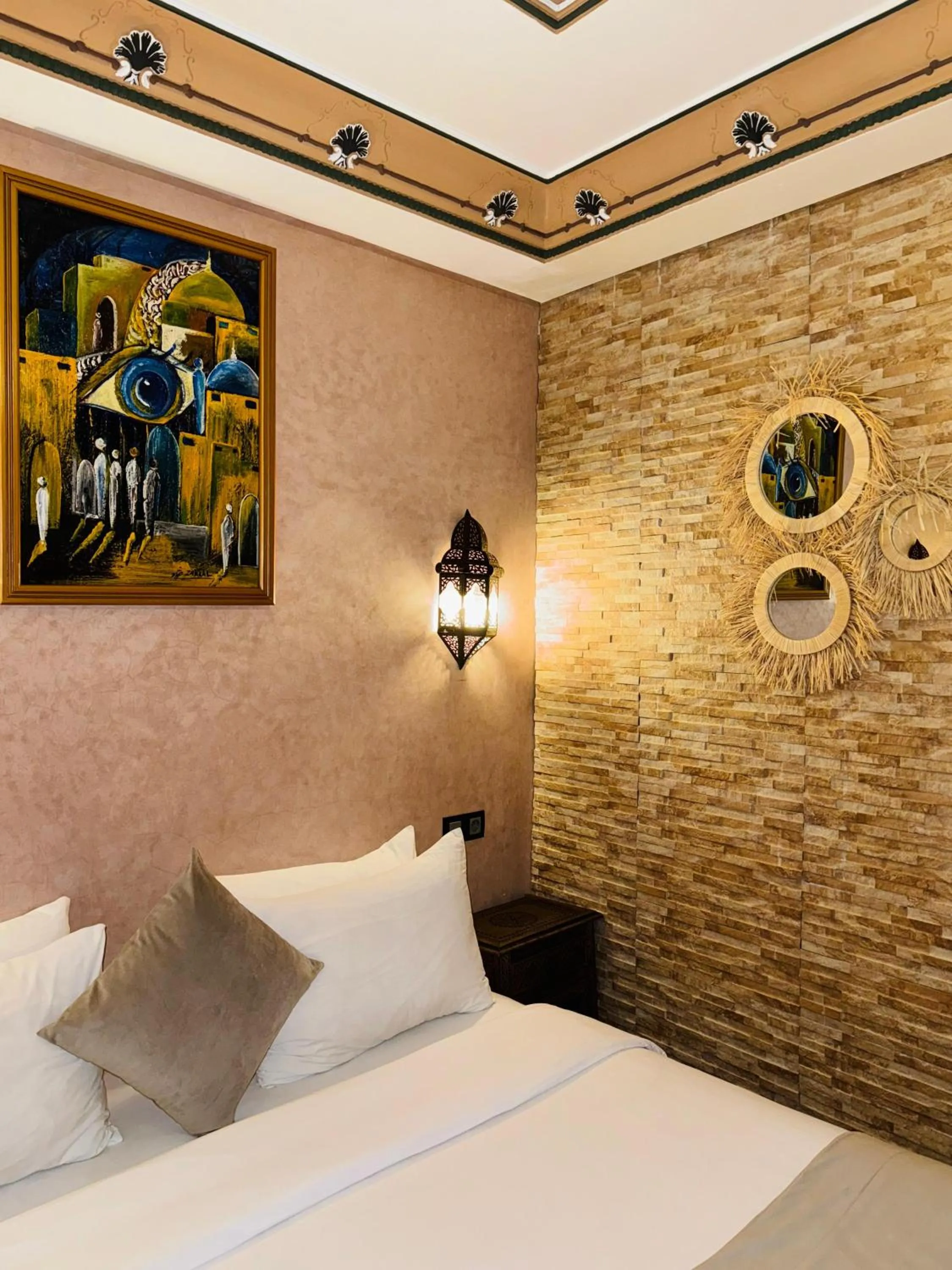 Bed in Riad Touhfa Kasbah Marrakech