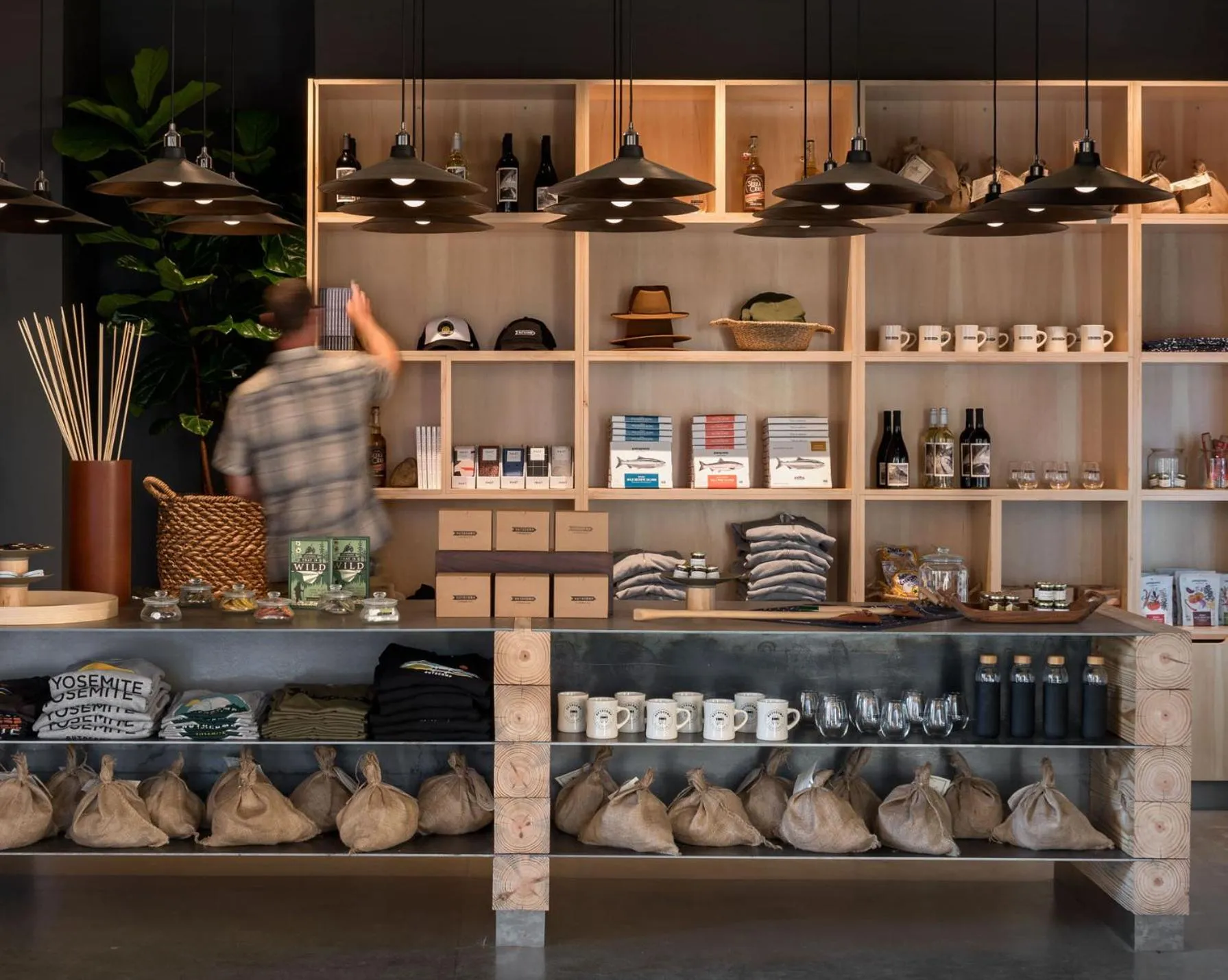 Restaurant/places to eat in AutoCamp Asheville