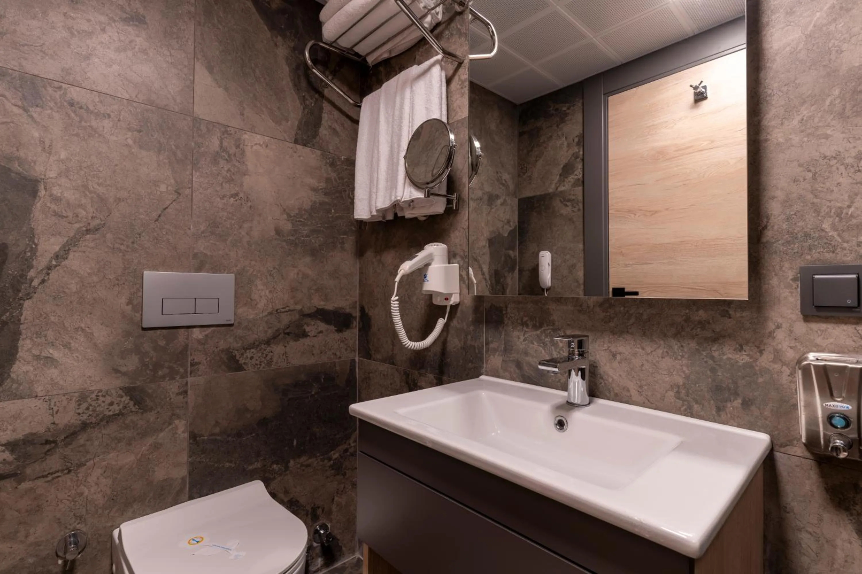 Bathroom in IRENIC HOTEL