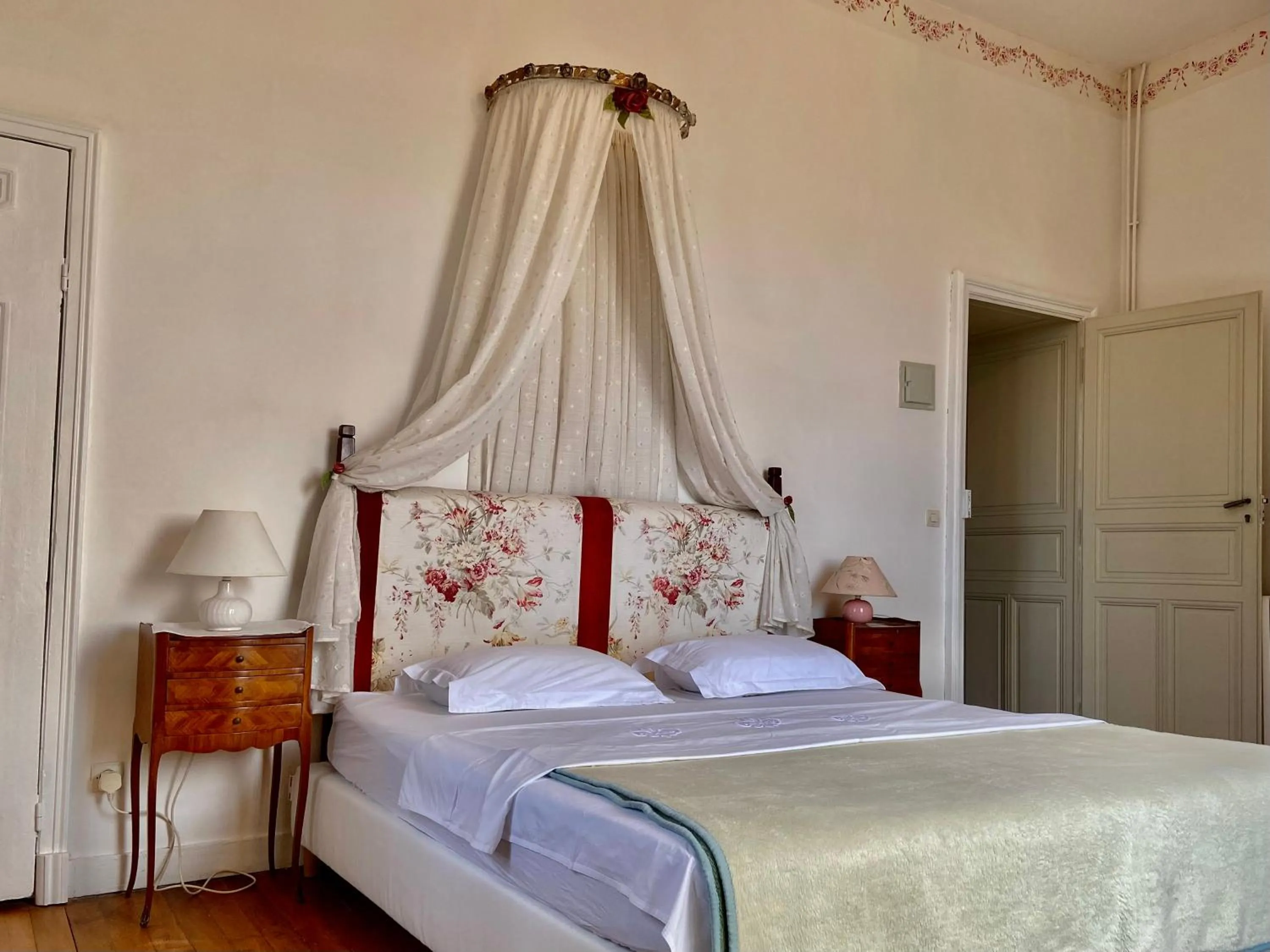 Bed in Château La Bainerie