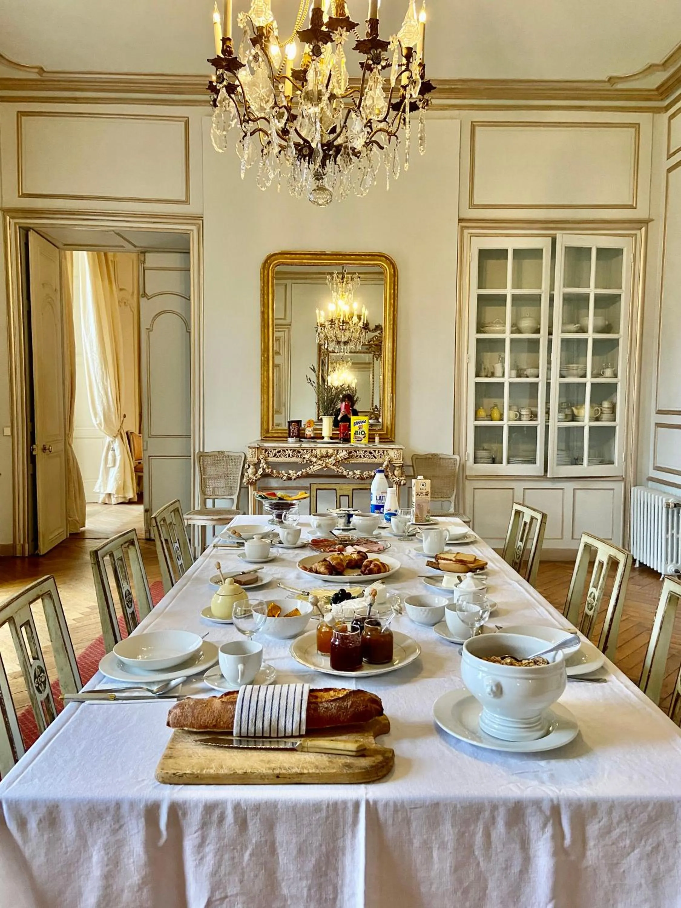 Breakfast in Château La Bainerie