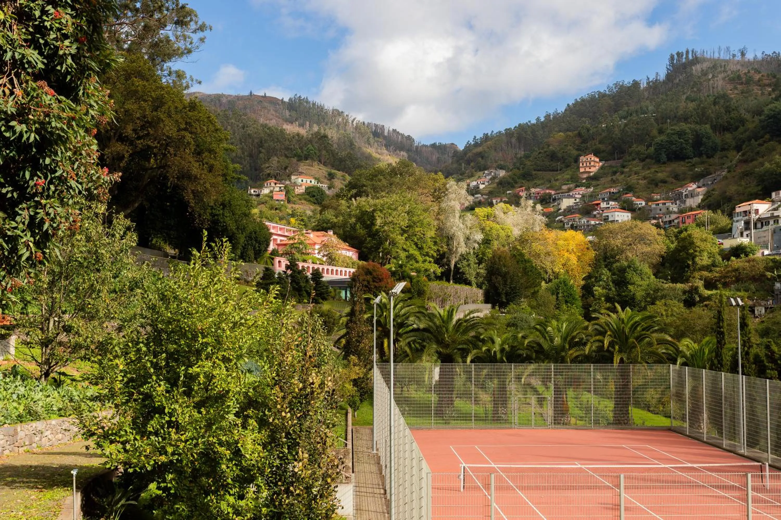 Tennis court in BIO Hotel - Hotel Quinta da Serra