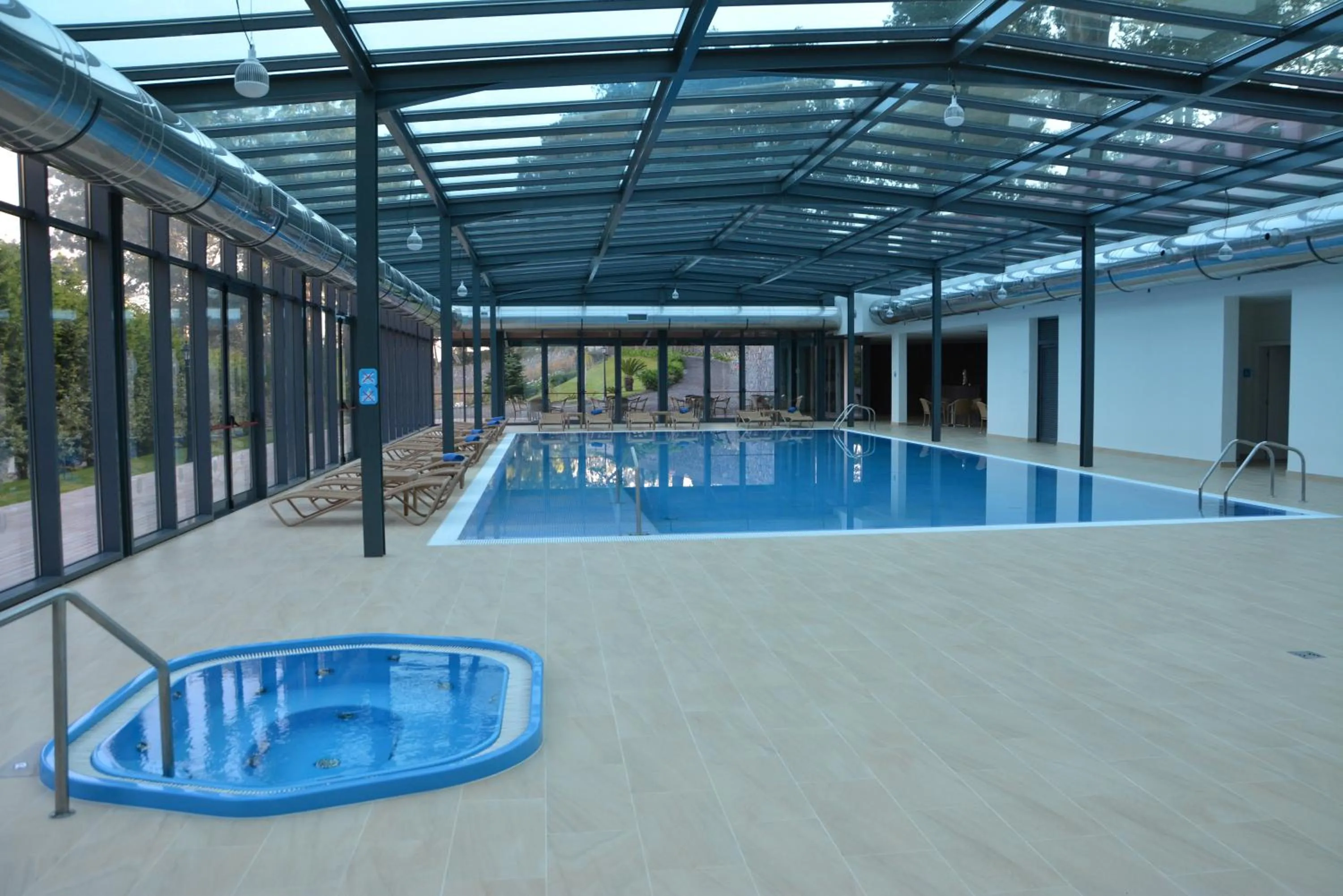 Swimming pool in BIO Hotel - Hotel Quinta da Serra