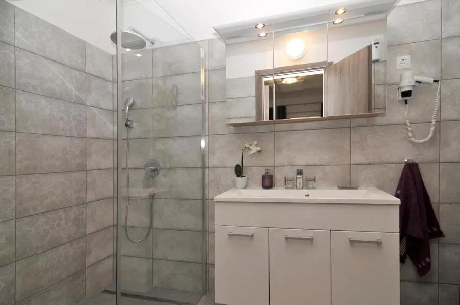 Silver Beach Apartments