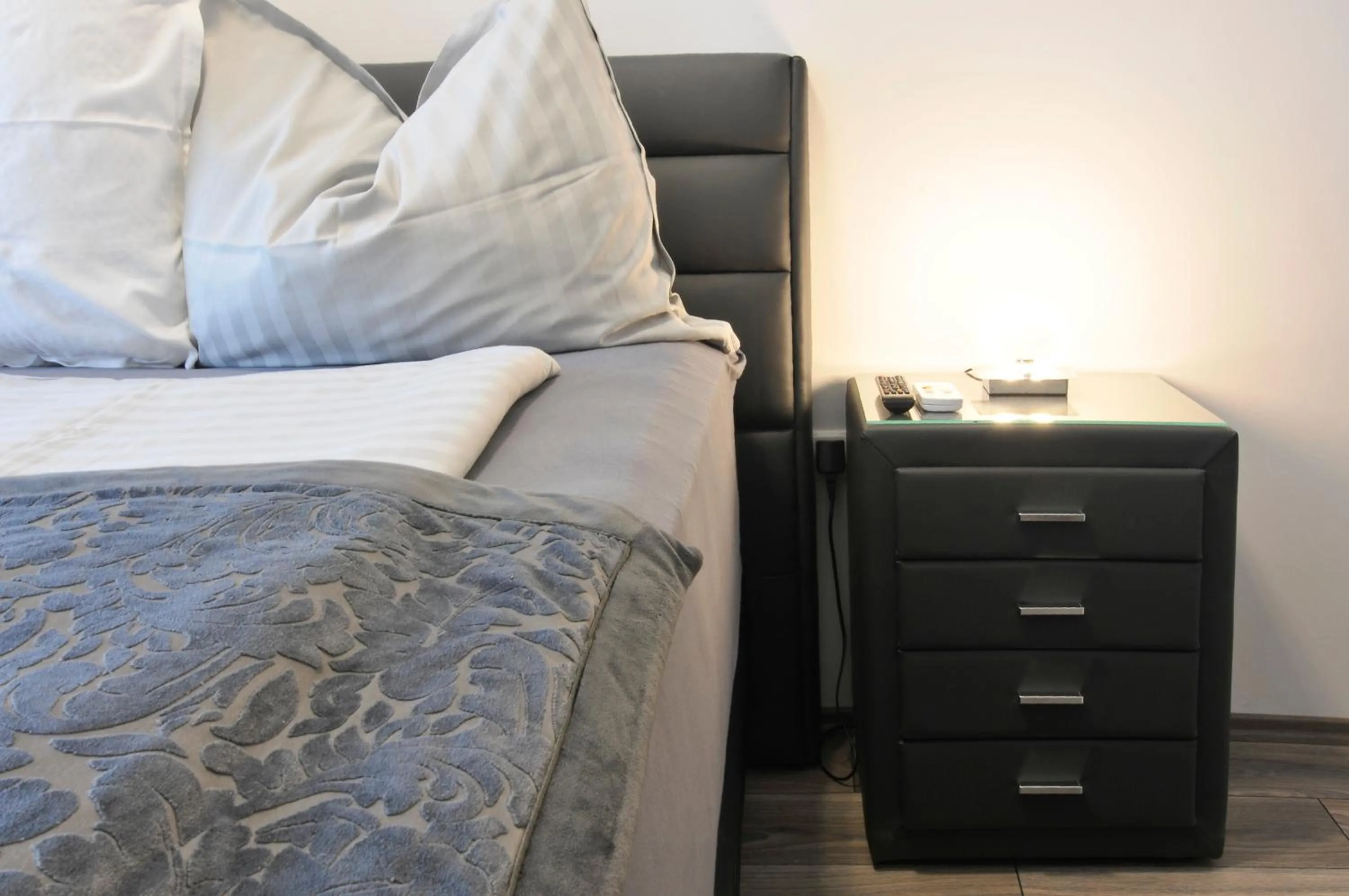 Bed in Silver Beach Apartments