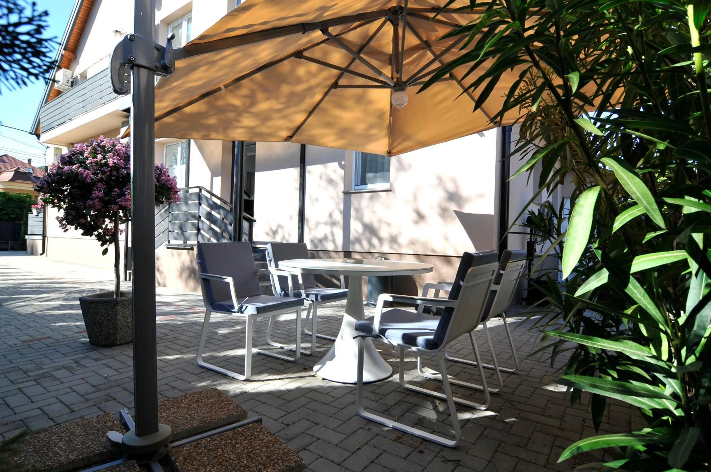 Silver Beach Apartments
