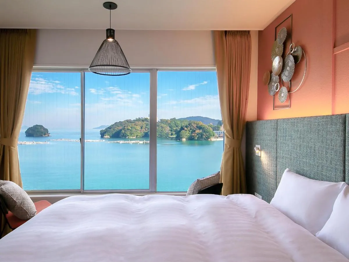 Bed in お宿行灯鳥羽