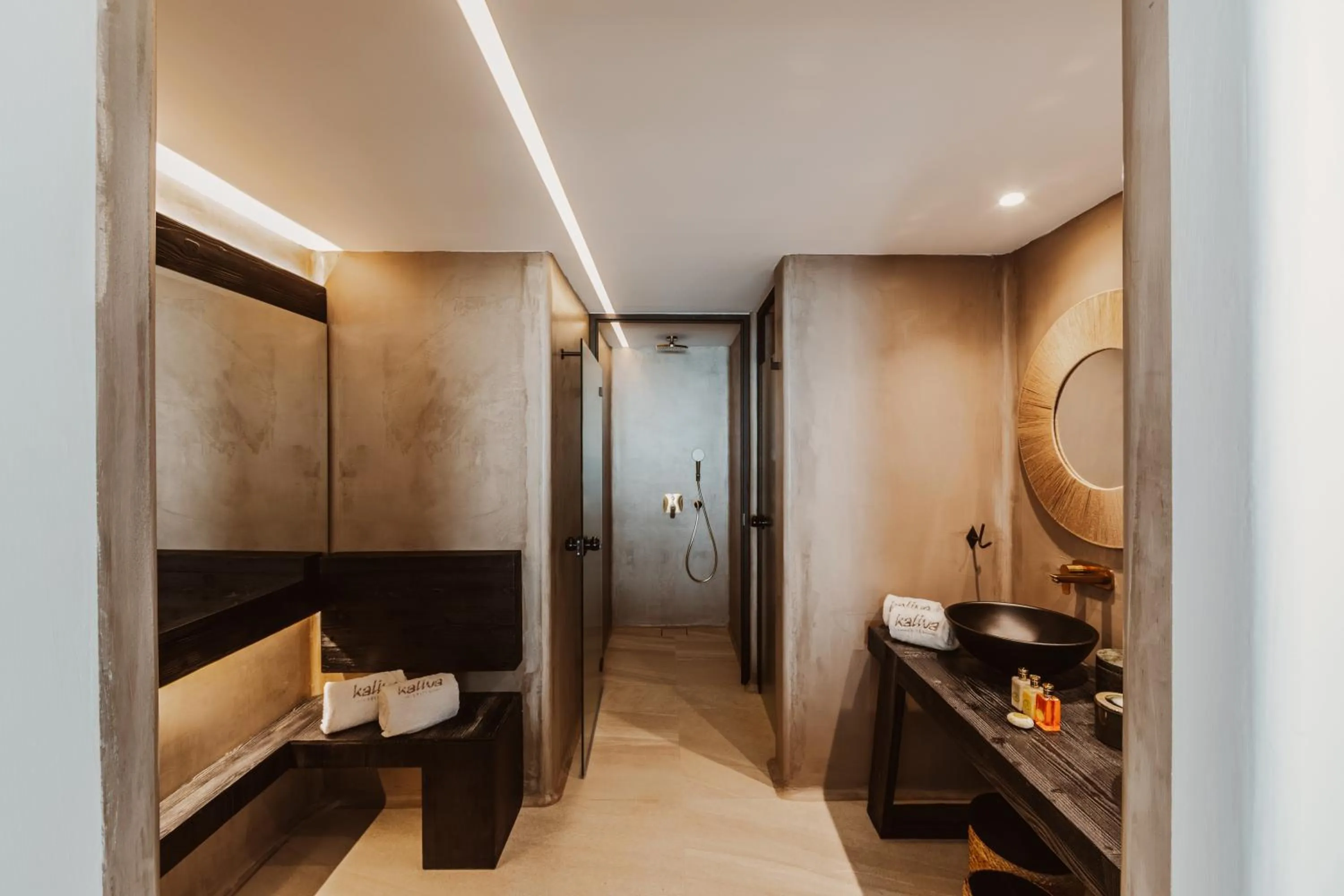 Kaliva Suites - Adults Only