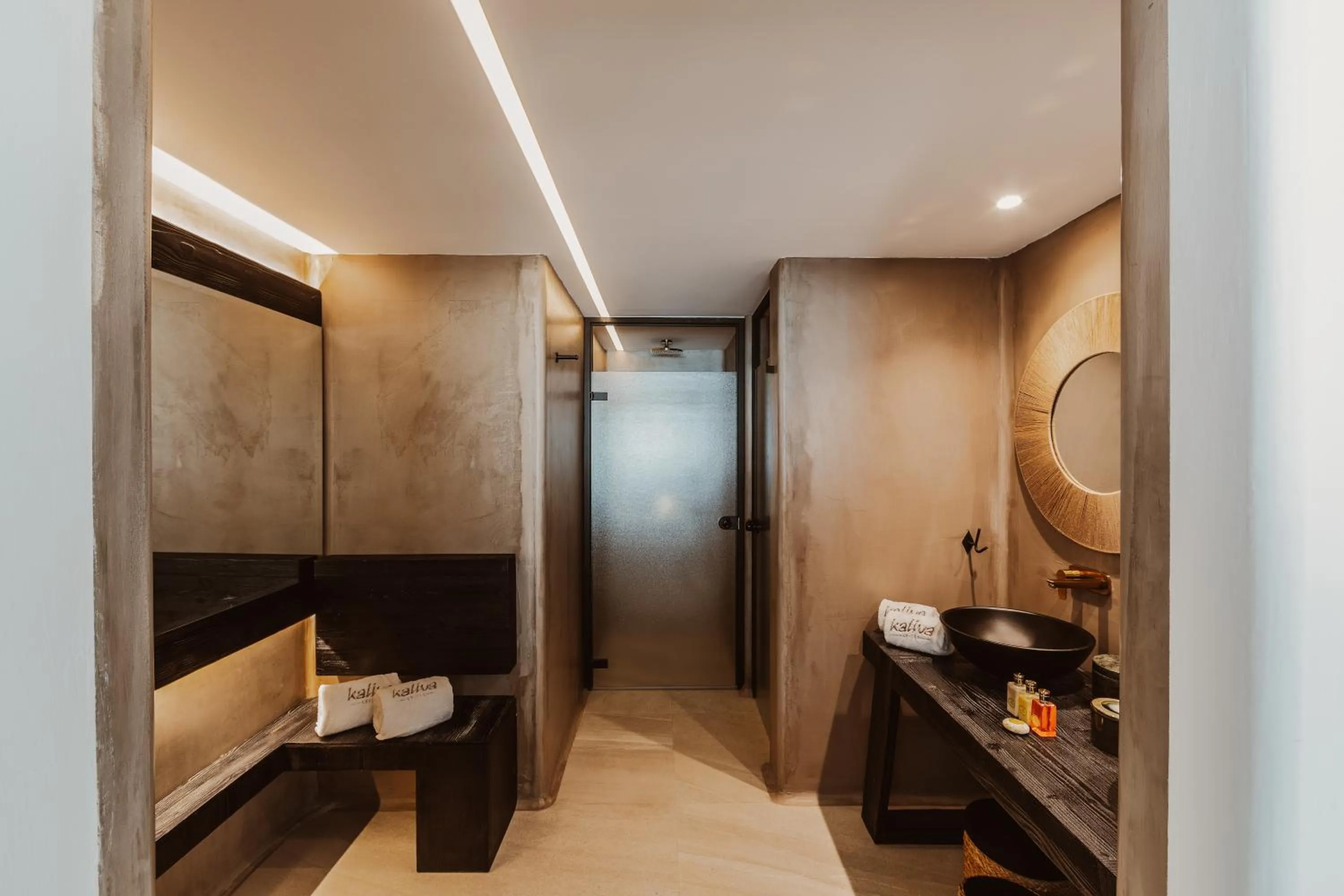 Kaliva Suites - Adults Only