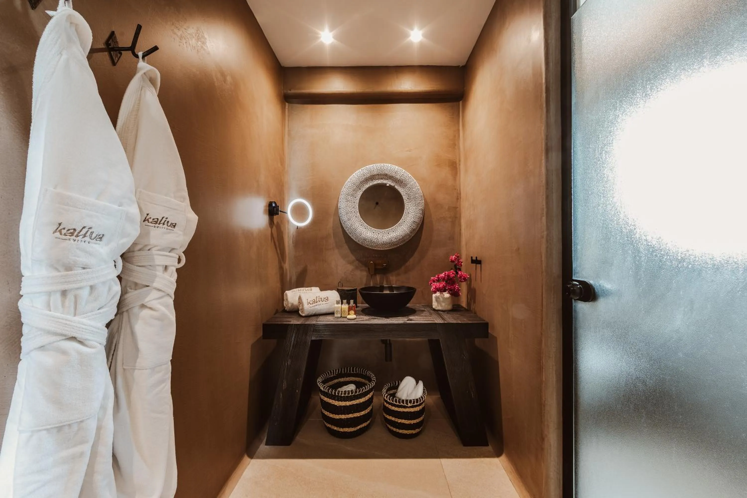 Kaliva Suites - Adults Only