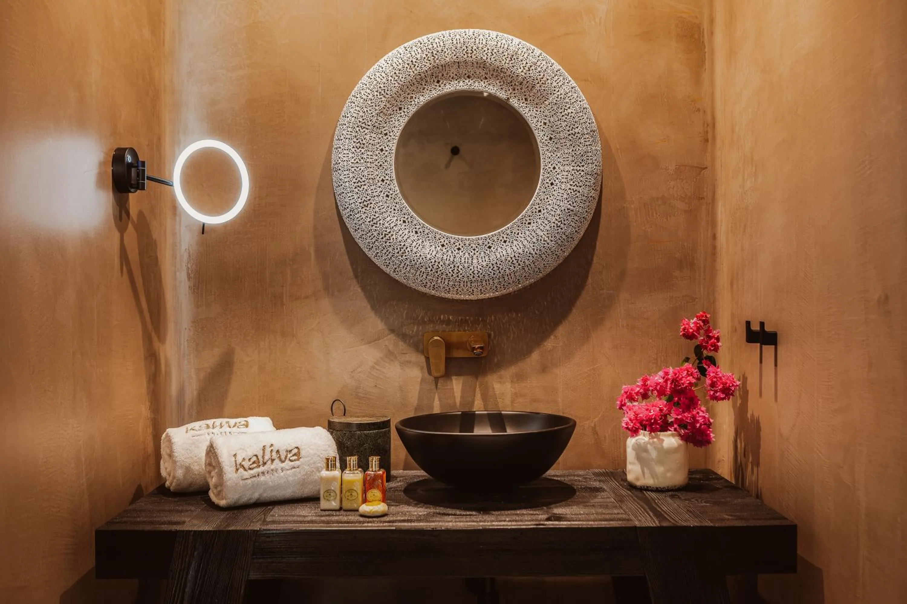 Kaliva Suites - Adults Only