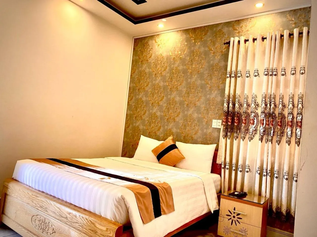 Bed in HOTEL MINH LÂM 2