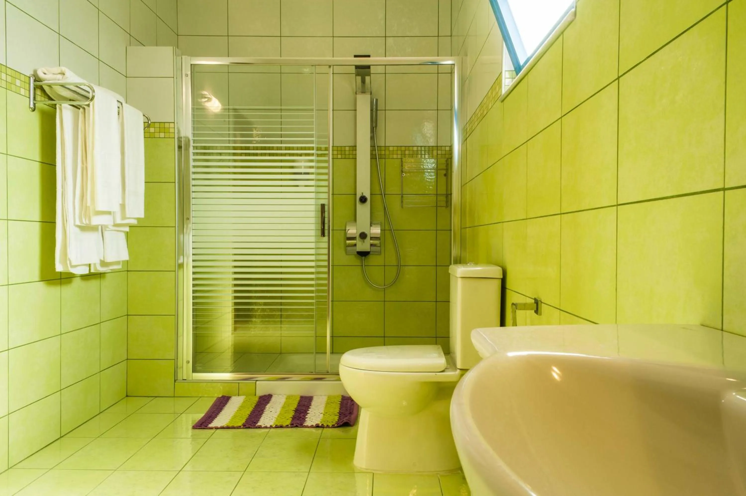 Shower in Haven Beach