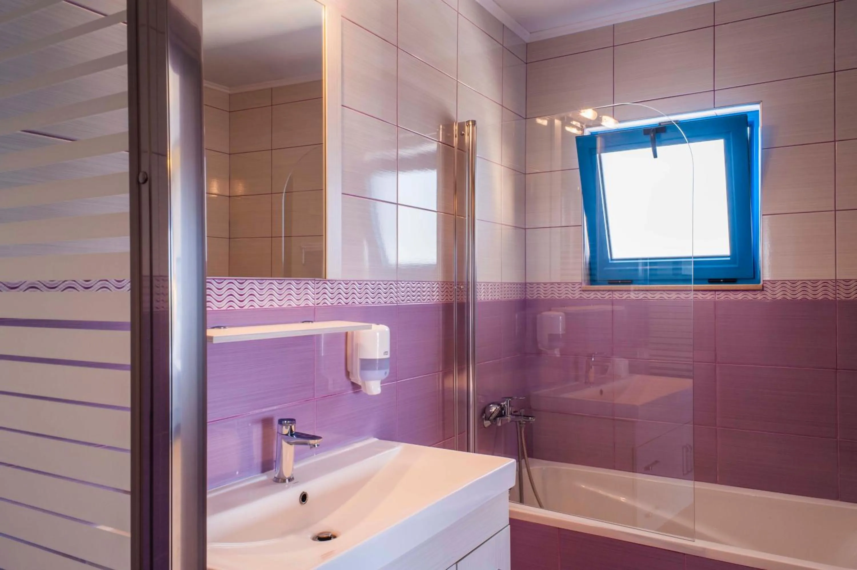 Shower in Haven Beach