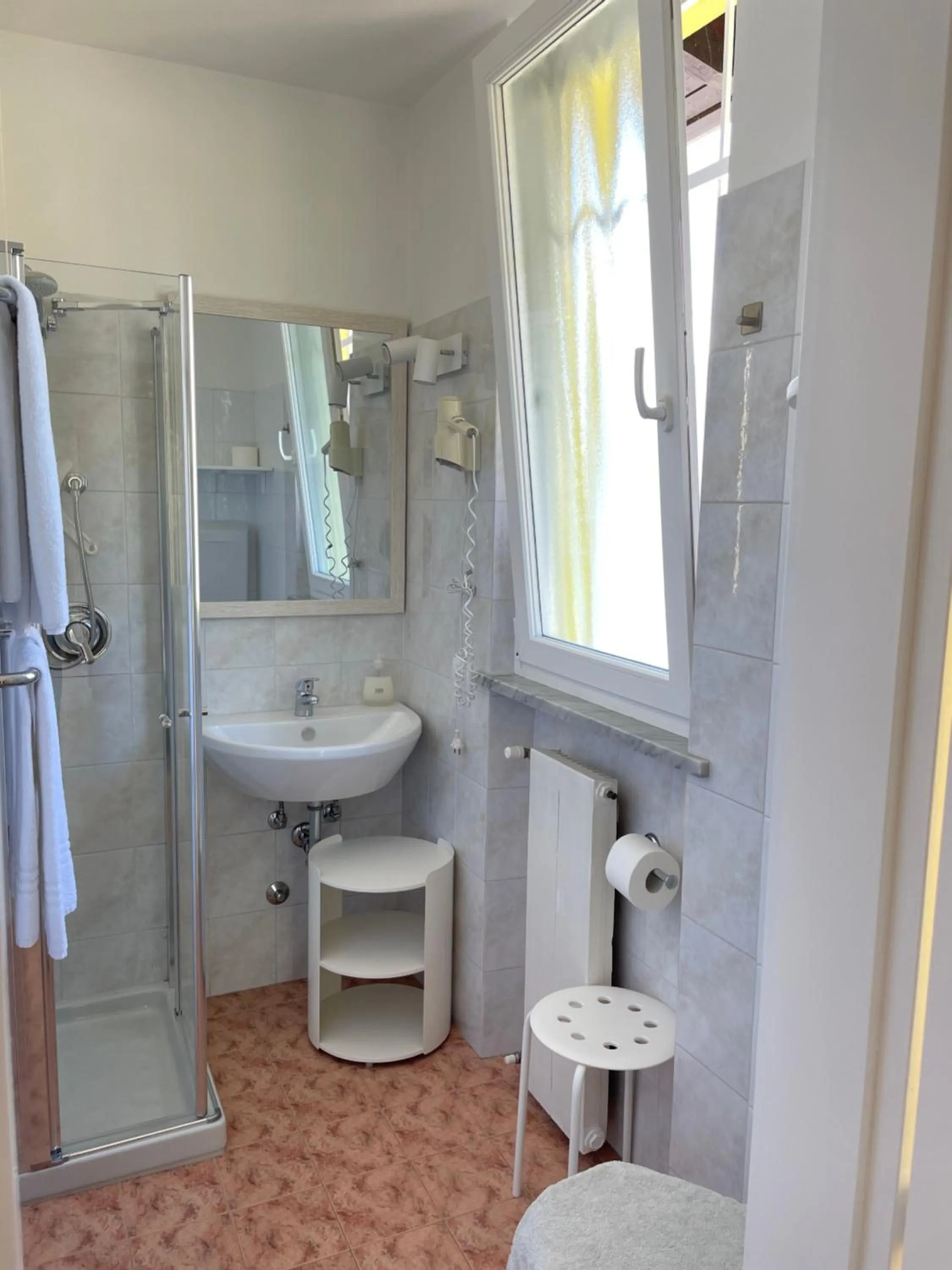 Shower in Hotel Casa Popi