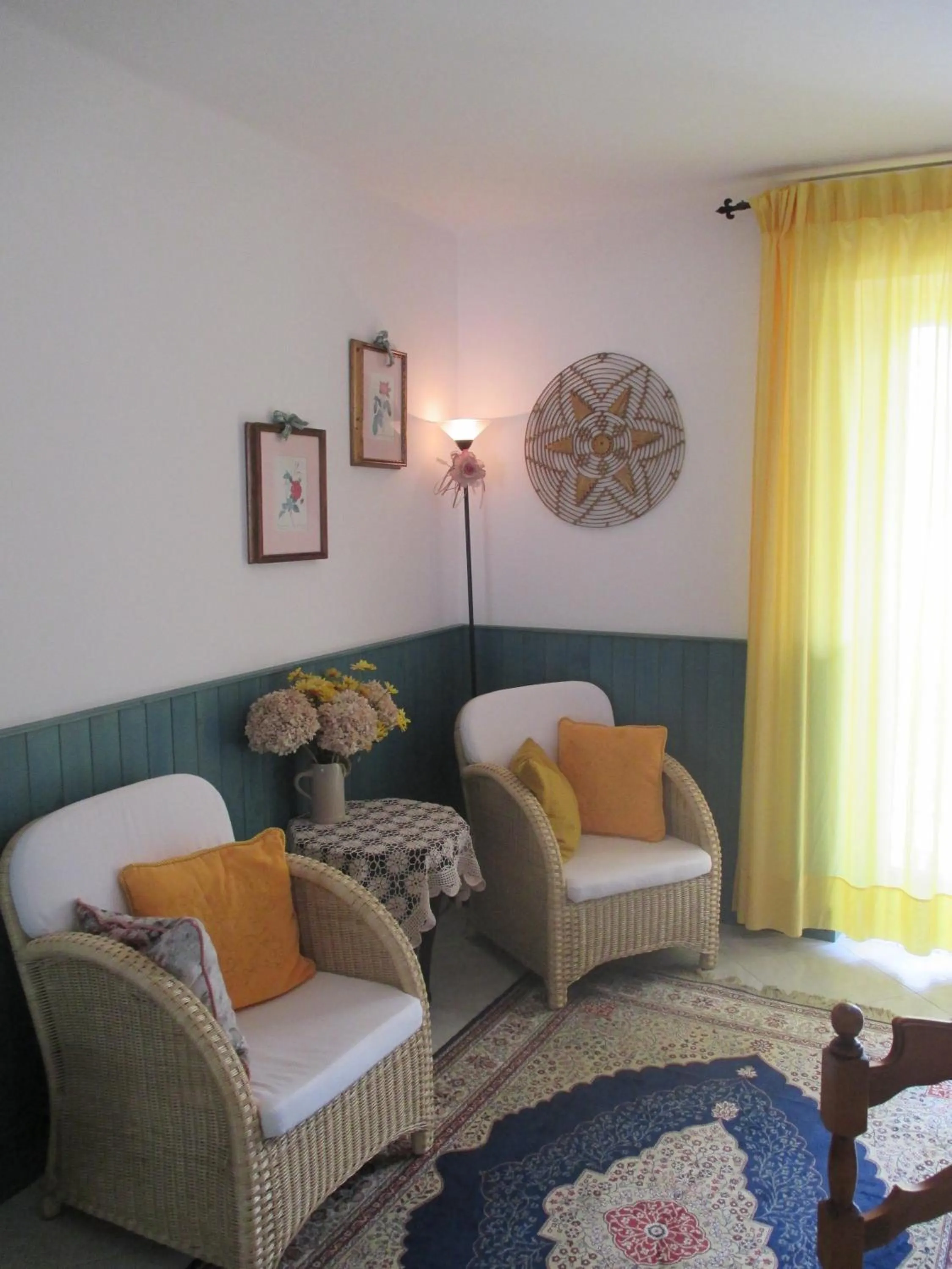 Communal lounge/ TV room in Hotel Casa Popi