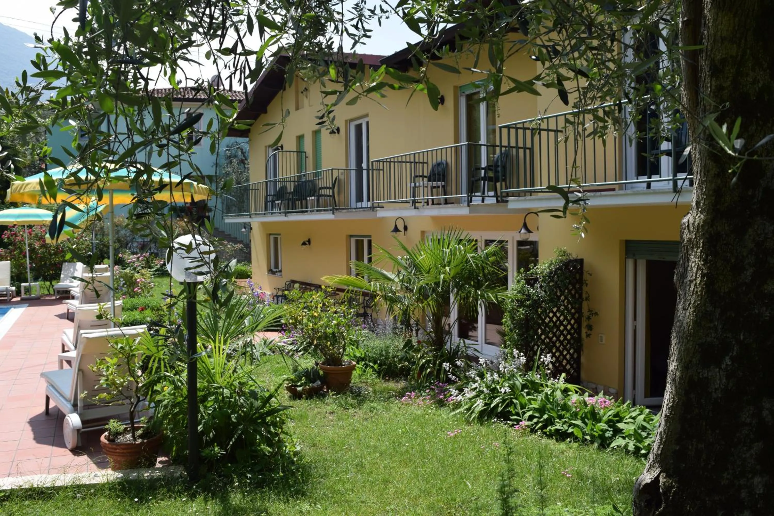 Property building in Hotel Casa Popi