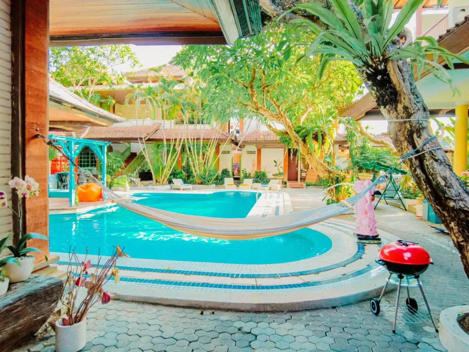 Pool view in BS Home