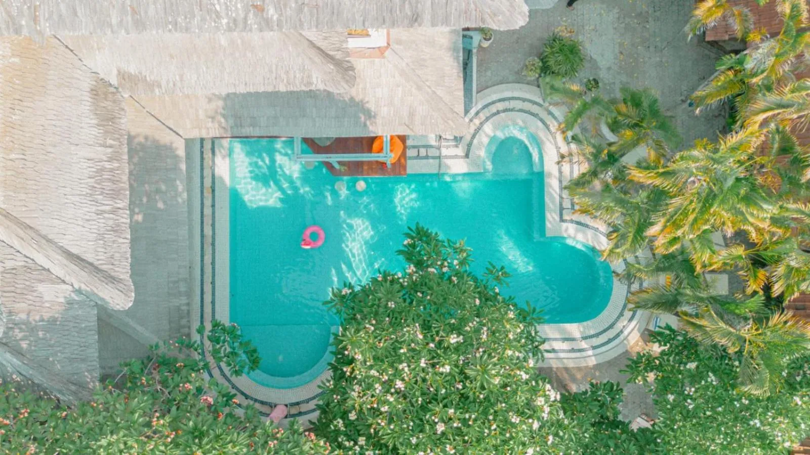 Pool view in BS Home