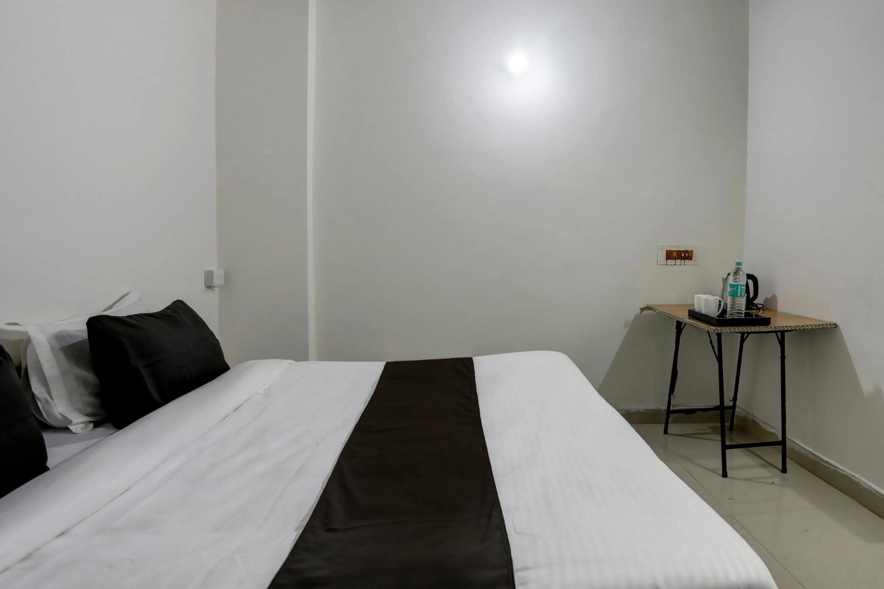 Bedroom, Bed in Hotel O by OYO the royal villa