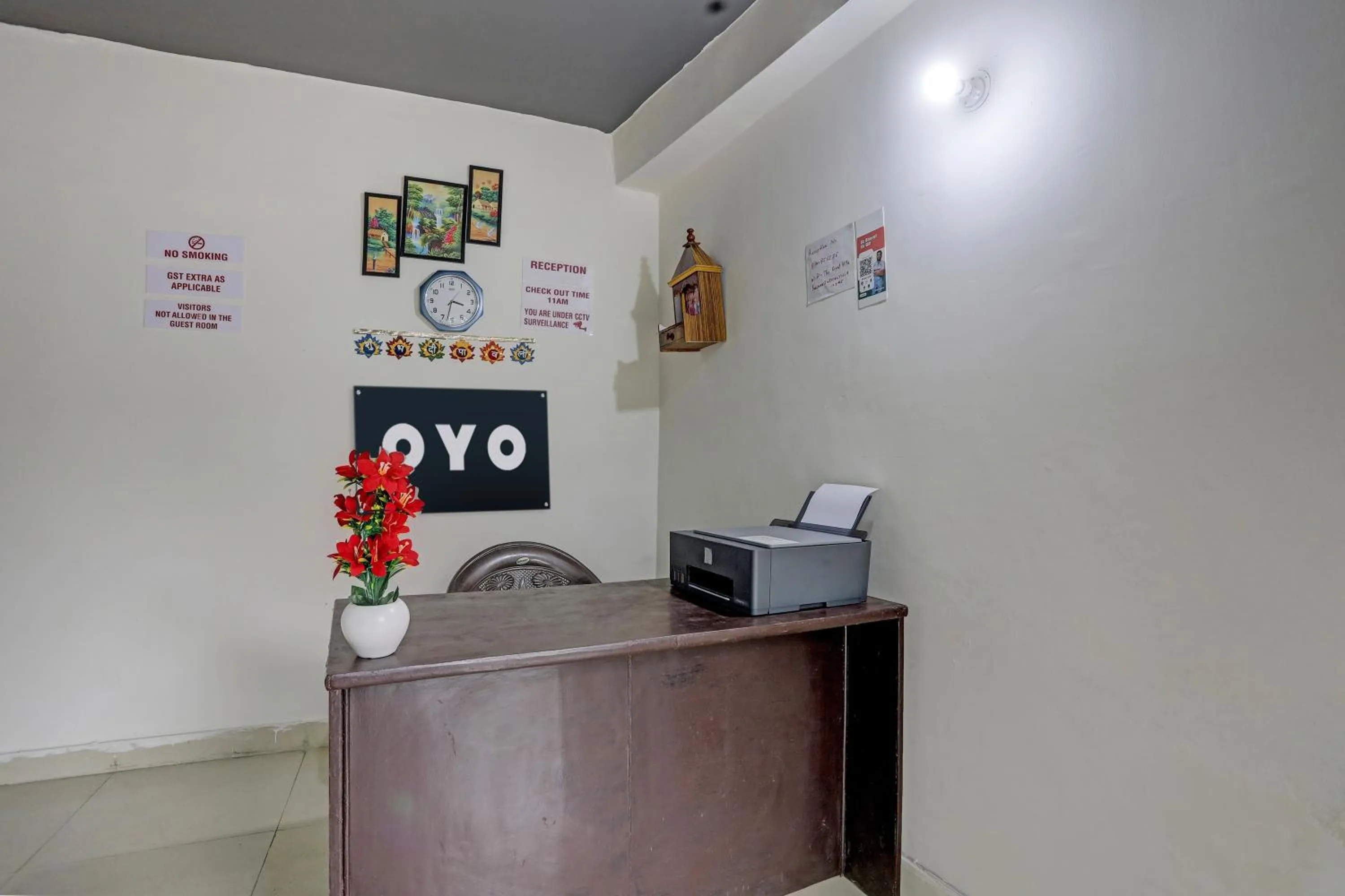 Lobby or reception in Hotel O by OYO the royal villa