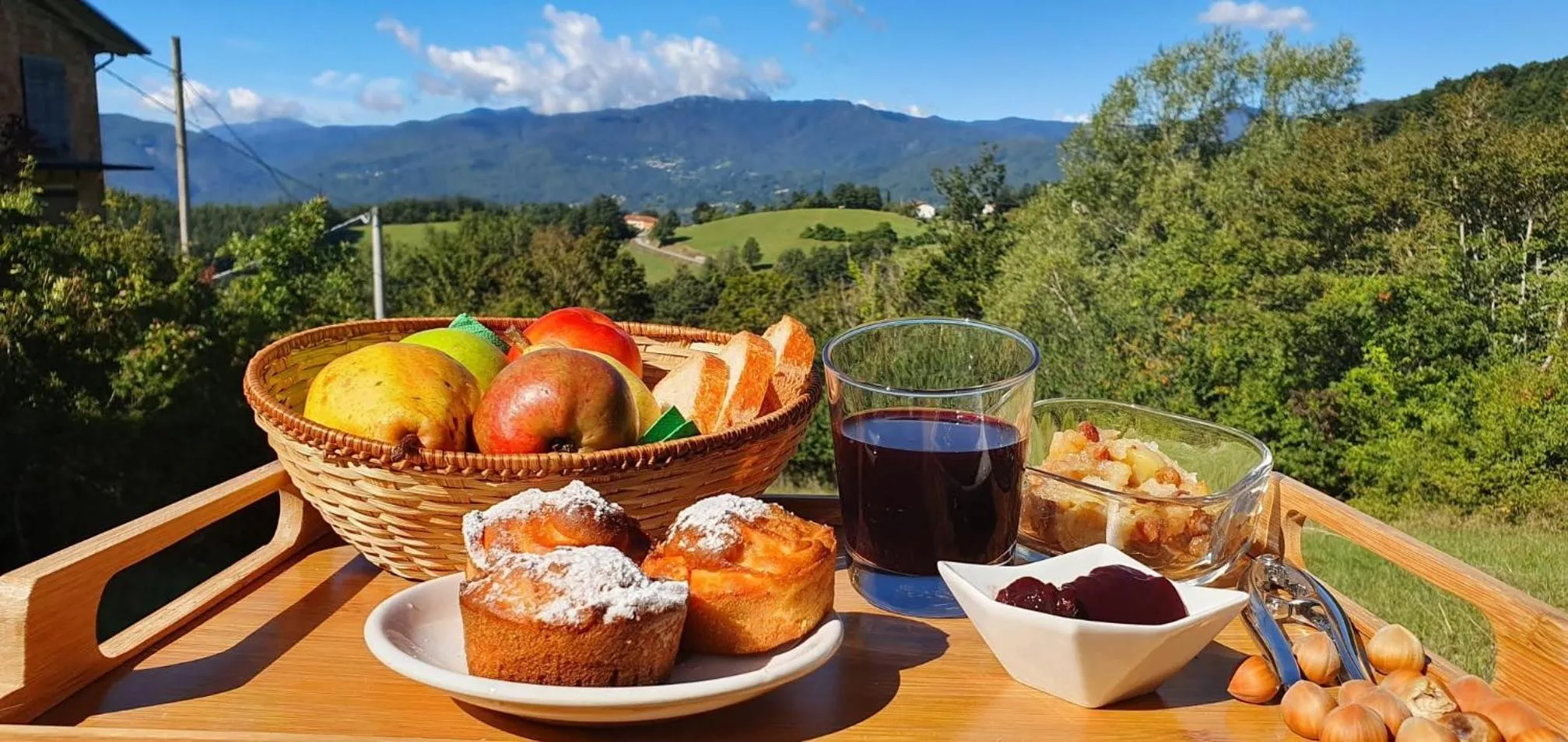 Breakfast in Tolasudolsa Rooms, Breakfast & Mountain Bike