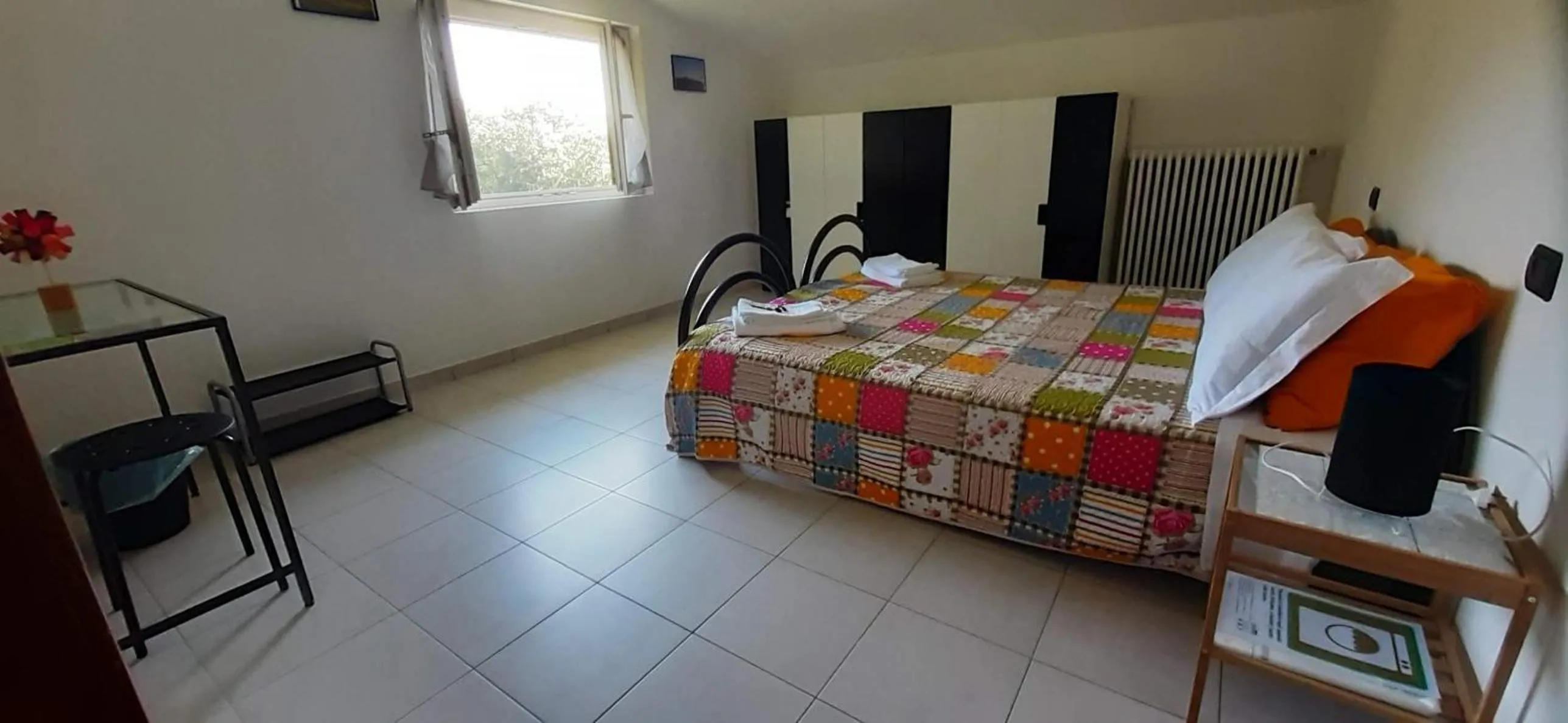 Photo of the whole room, Bed in Tolasudolsa Rooms, Breakfast & Mountain Bike