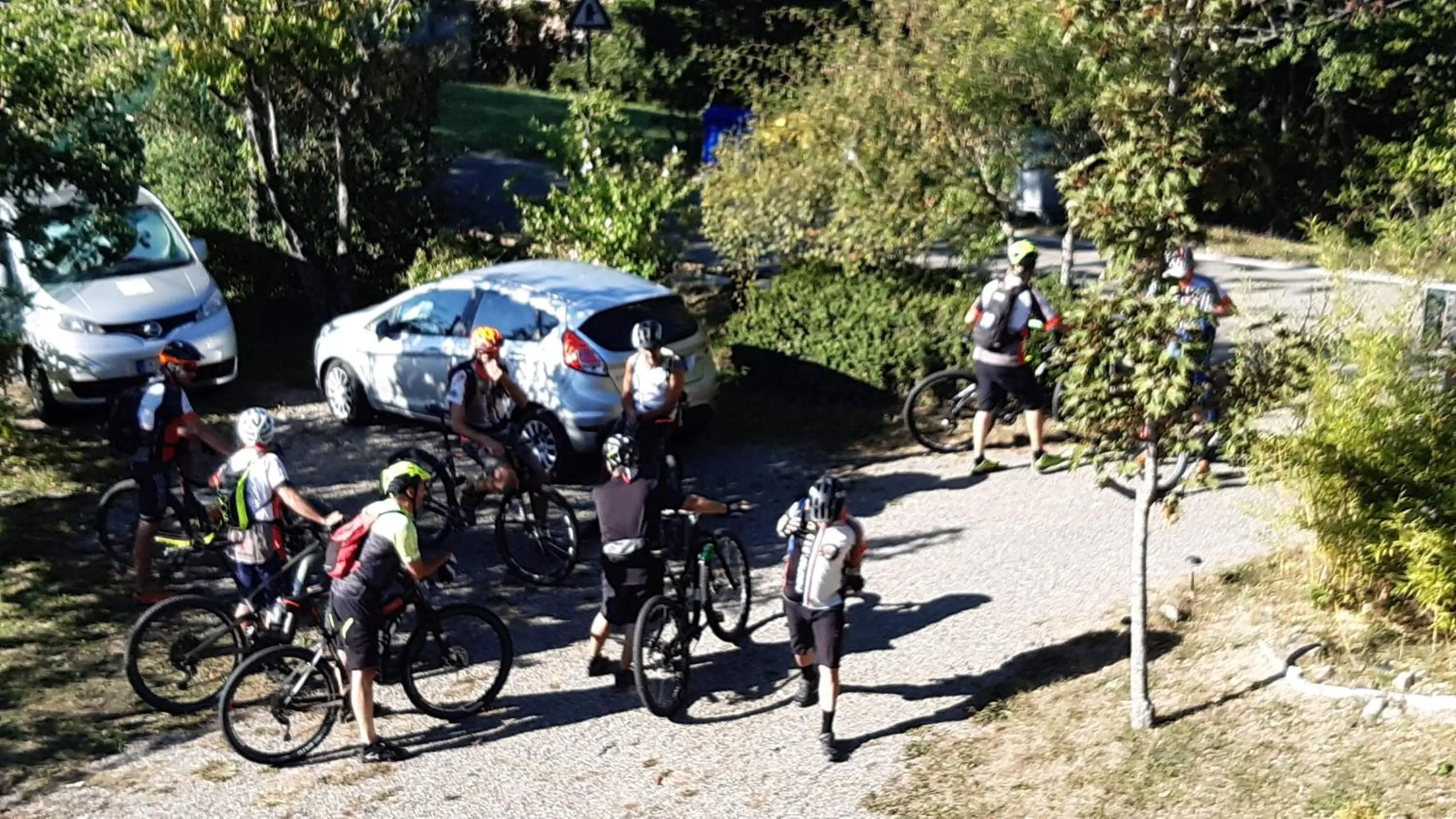 Cycling in Tolasudolsa Rooms, Breakfast & Mountain Bike