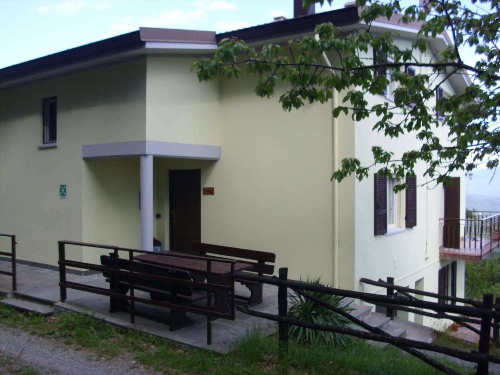 BBQ facilities in Tolasudolsa Rooms, Breakfast & Mountain Bike