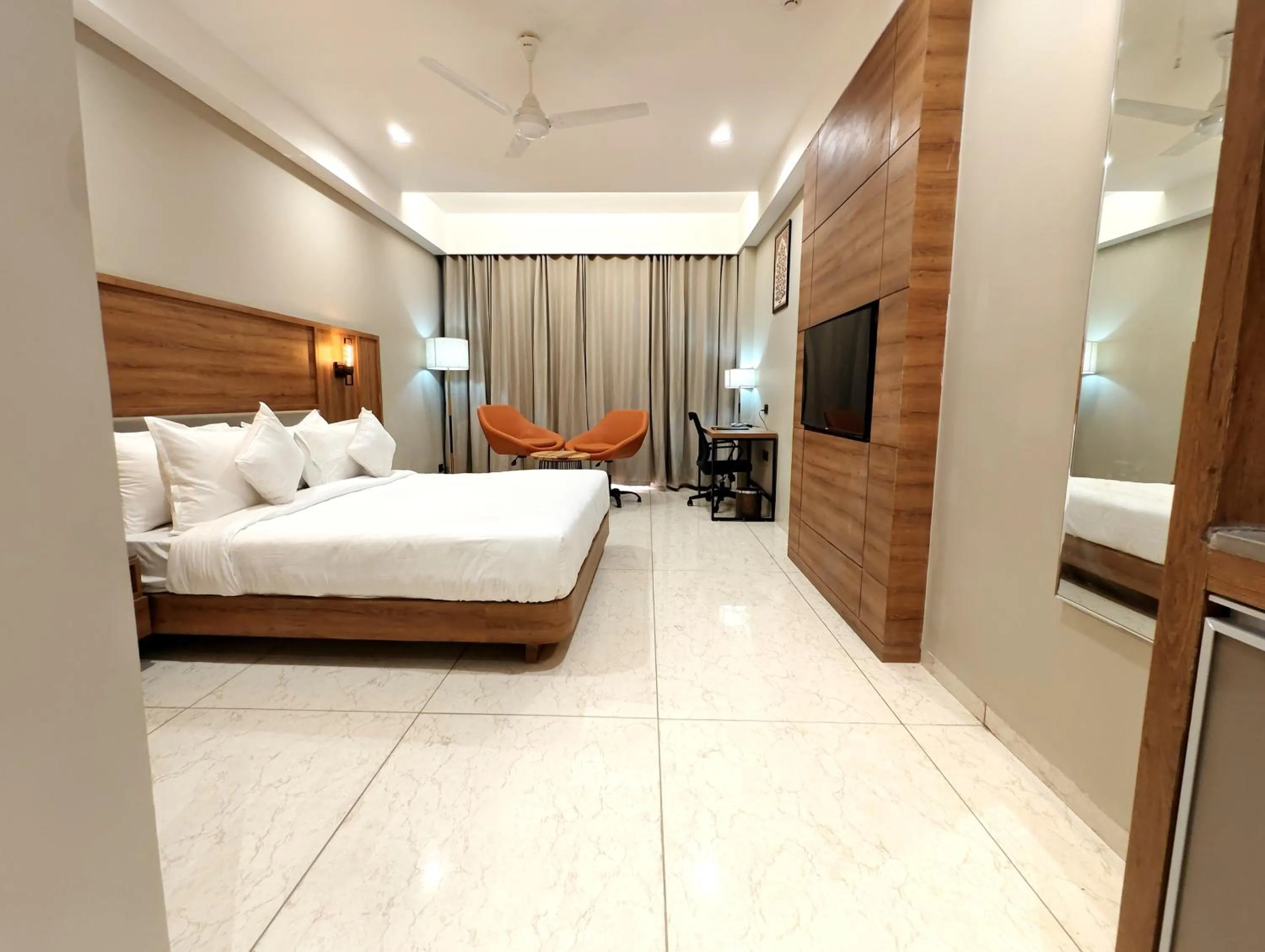 Bed in The Sky Imperial Hotel Kailash