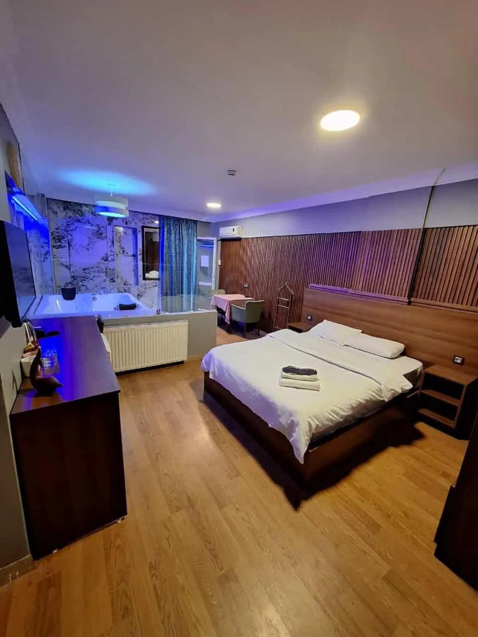 Bed in Emsa Otel Maltepedeki Eviniz