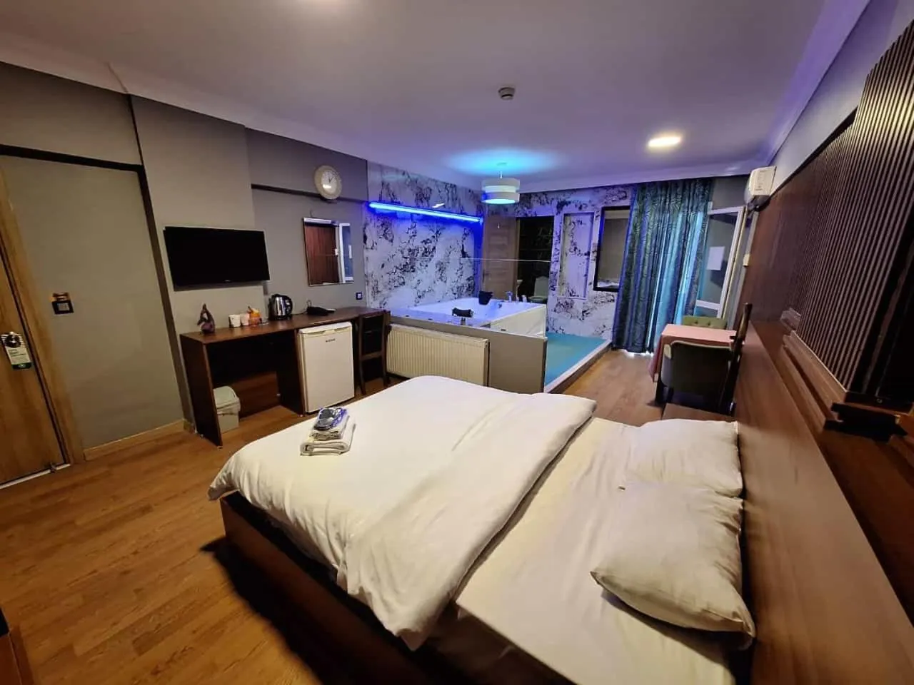 Bed in Emsa Otel Maltepedeki Eviniz