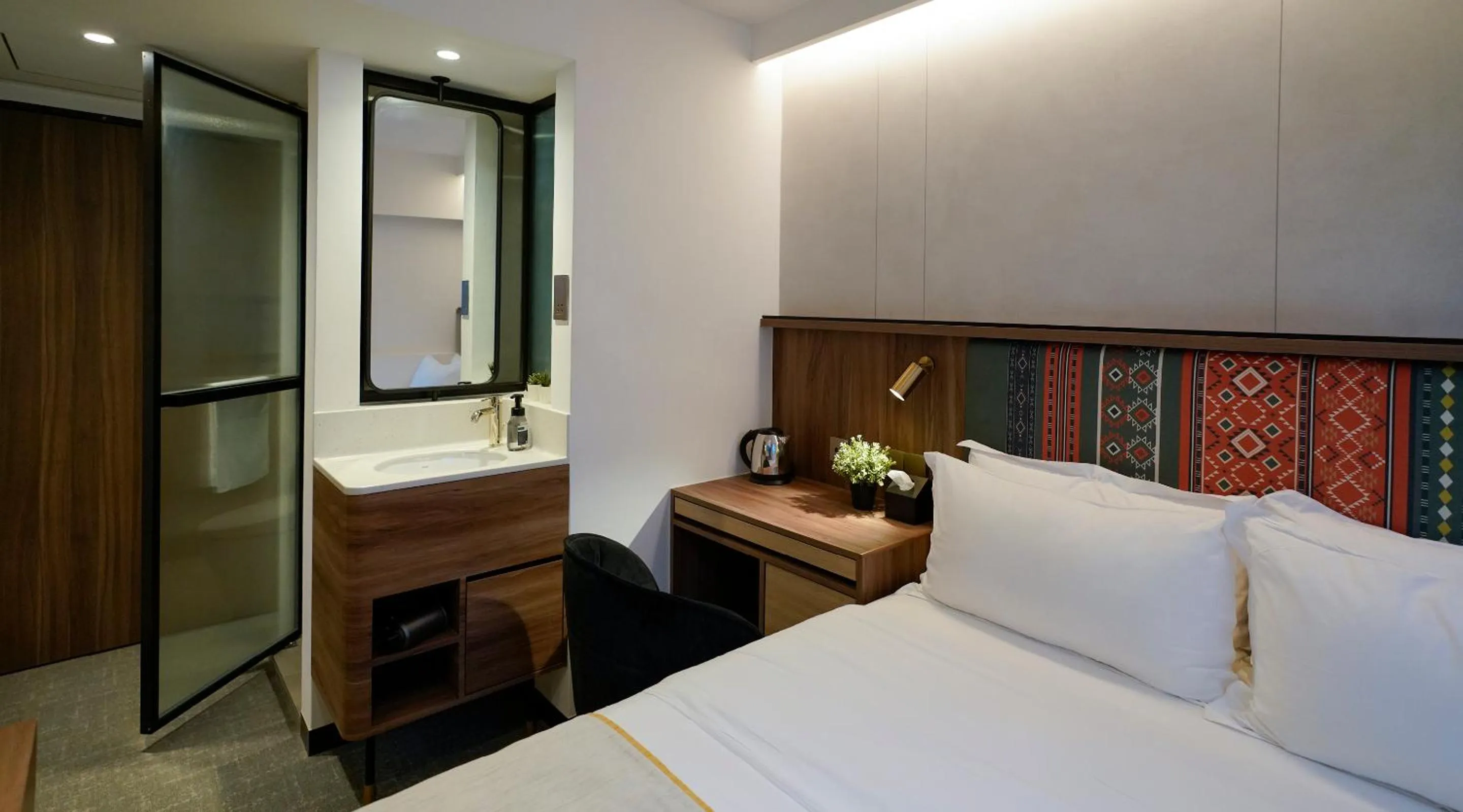 Bed in ST Signature Bugis Middle, SHORT OVERNIGHT, 11 hours 8PM-7AM