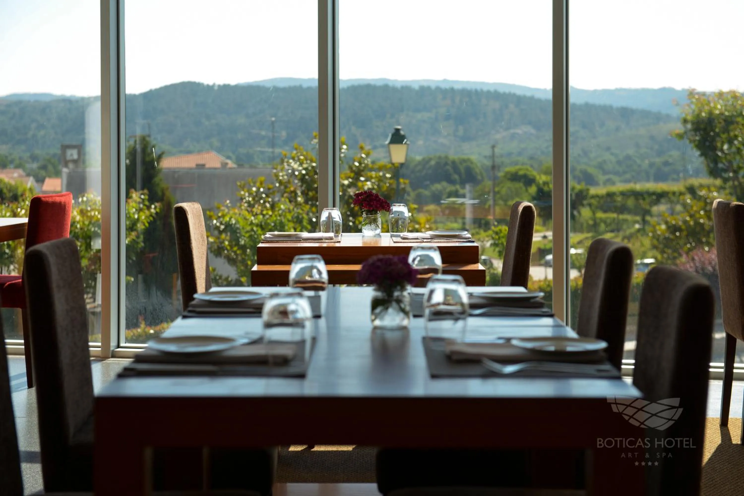 Restaurant/places to eat in Boticas Hotel Art & SPA