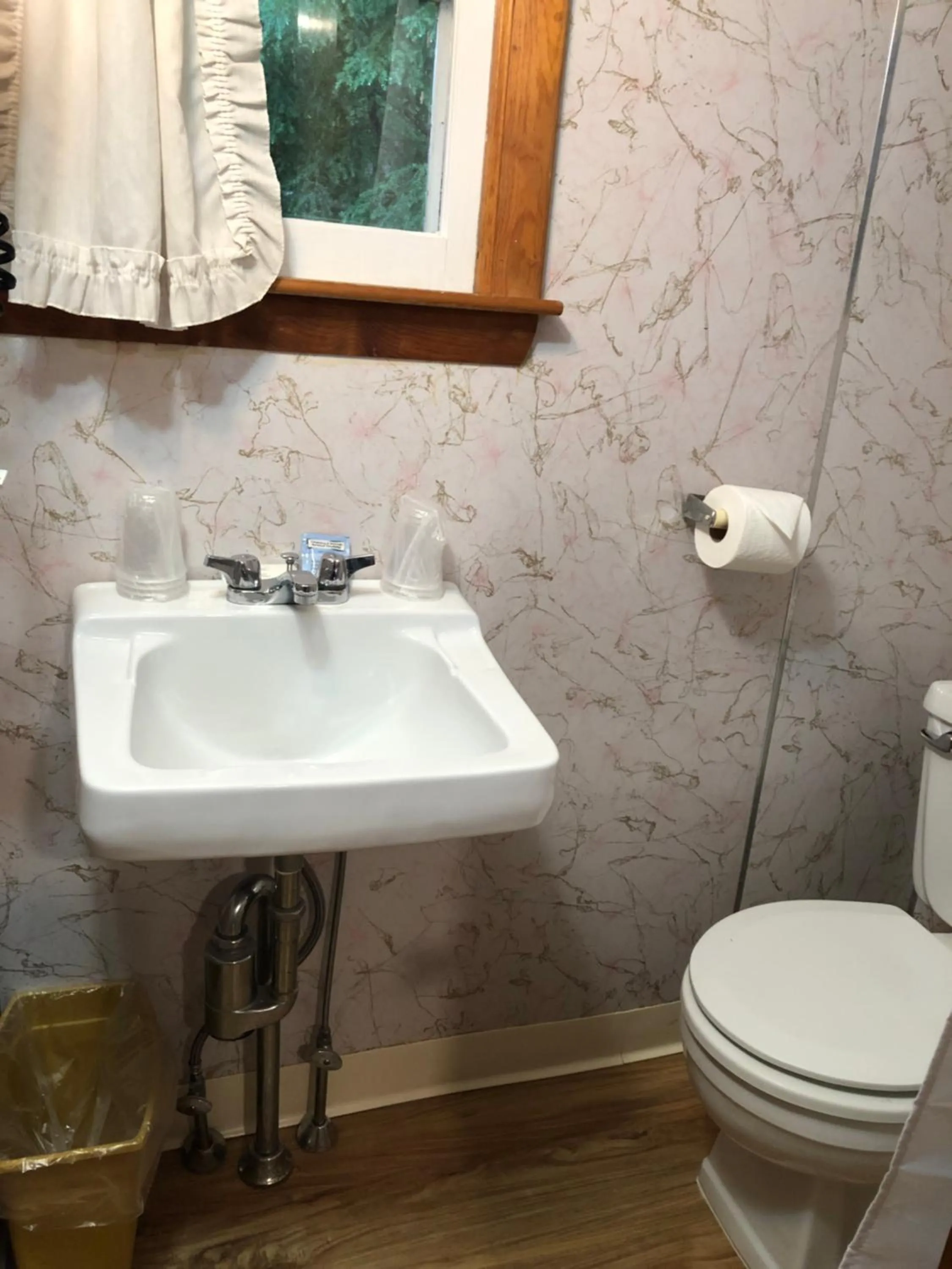 Bathroom in Marcotte Motor Court