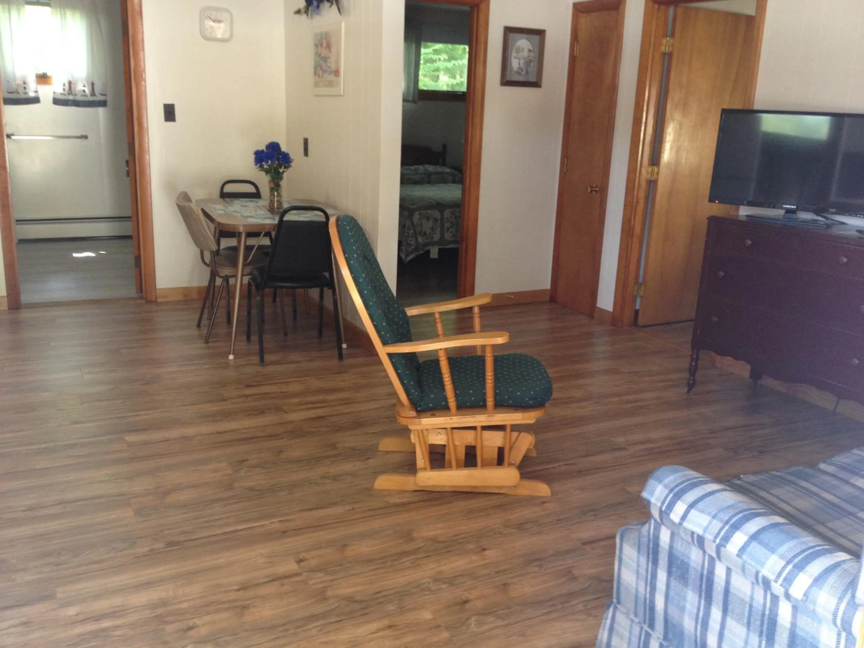 Living room in Marcotte Motor Court