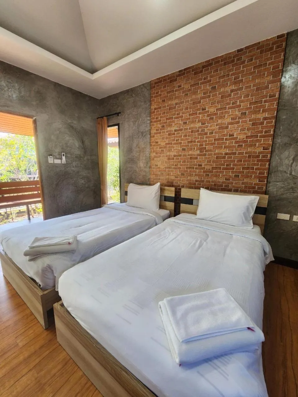 Photo of the whole room, Bed in The Beatles Lagoon