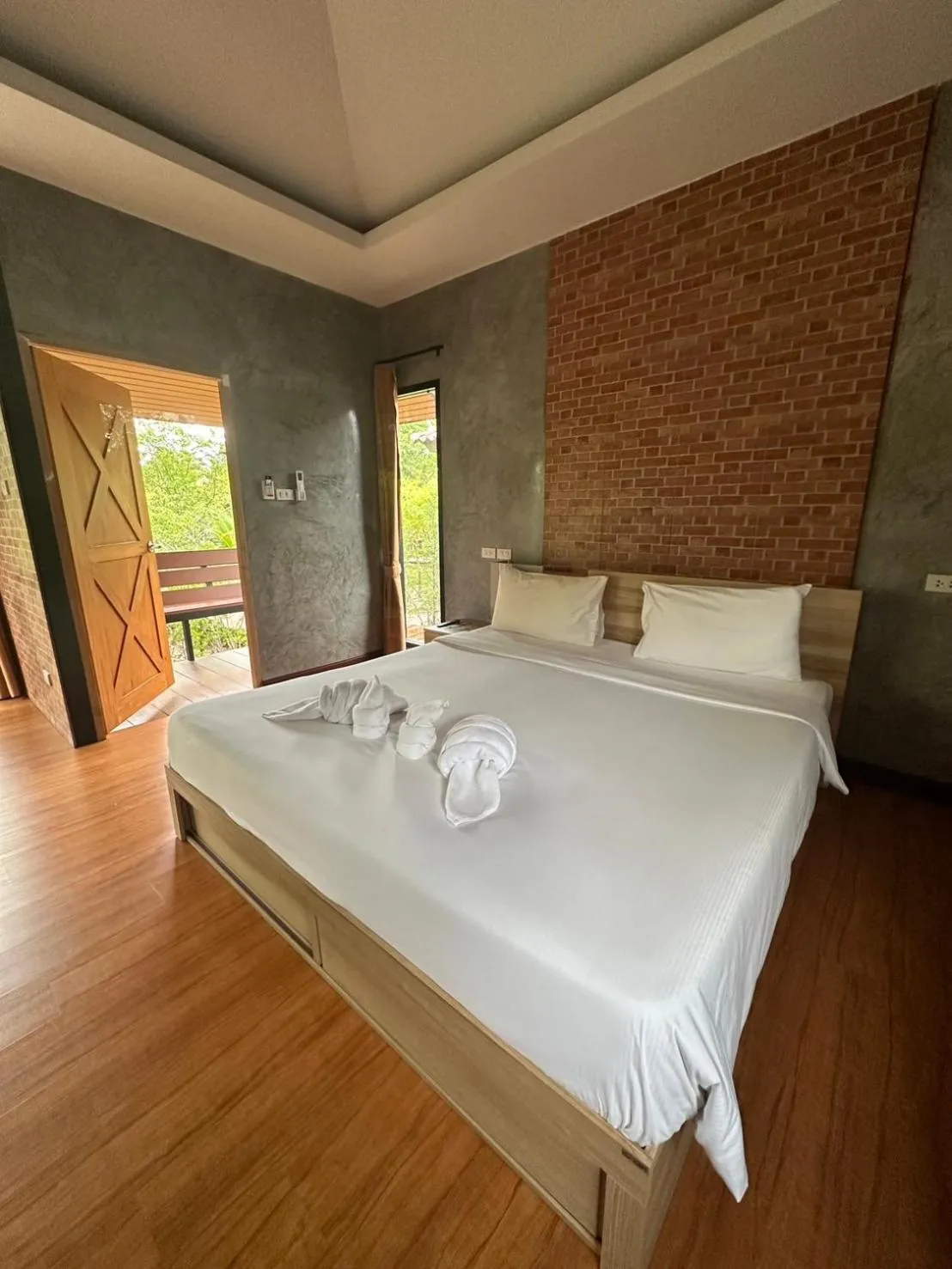 Bed in The Beatles Lagoon