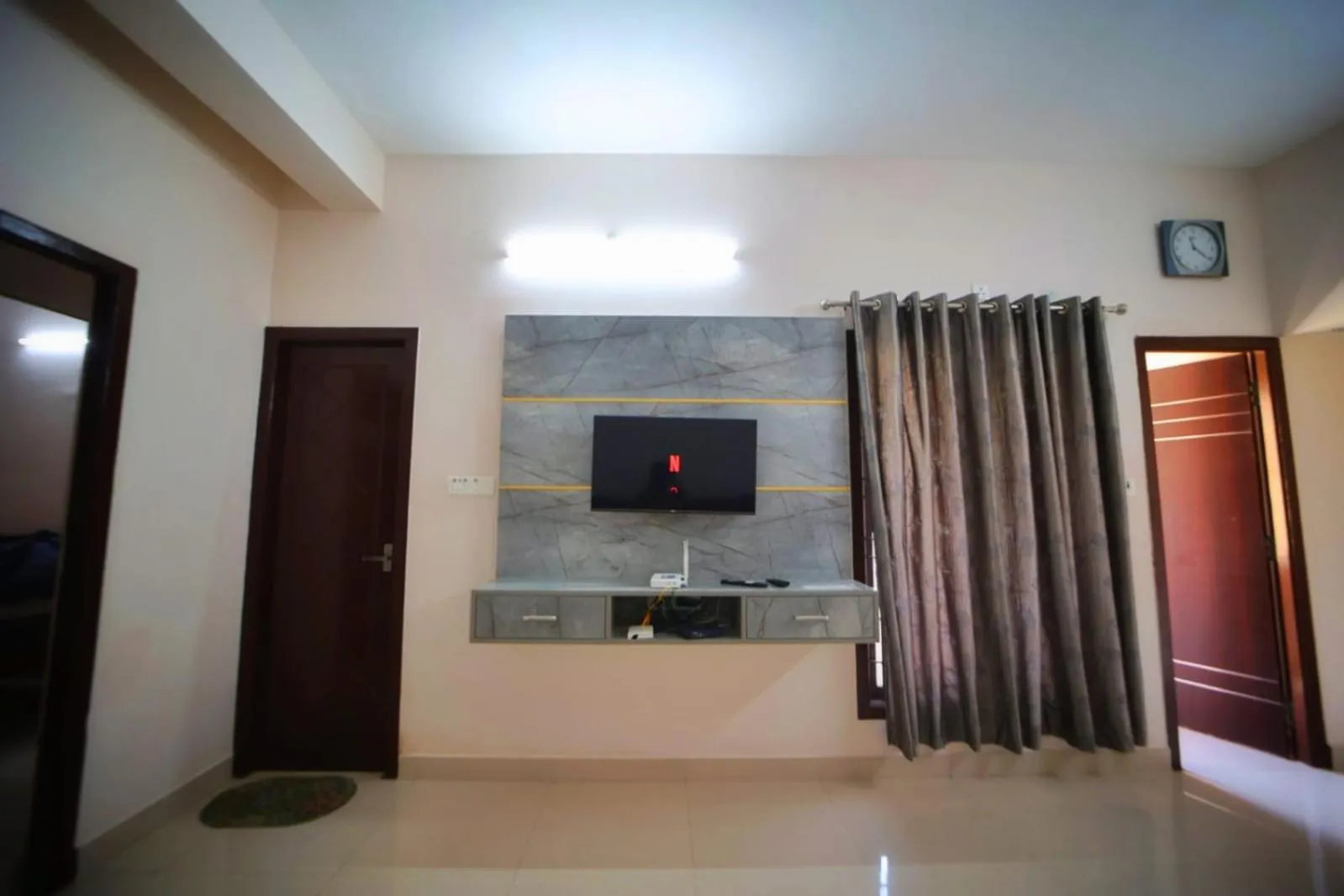 TV and multimedia in CM Stays Service Apartment - Near Chennai Airport - Pallavaram