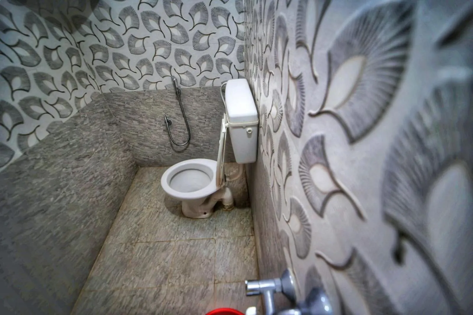 Shower in CM Stays Service Apartment - Near Chennai Airport - Pallavaram