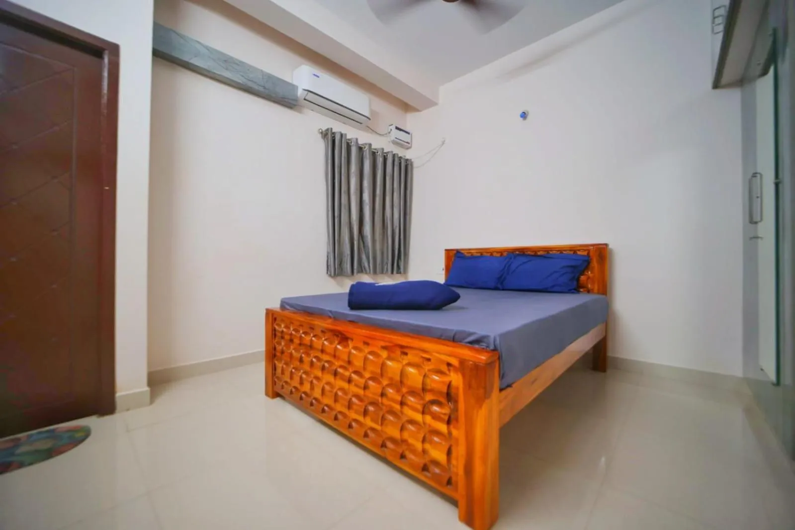 Bed in CM Stays Service Apartment - Near Chennai Airport - Pallavaram