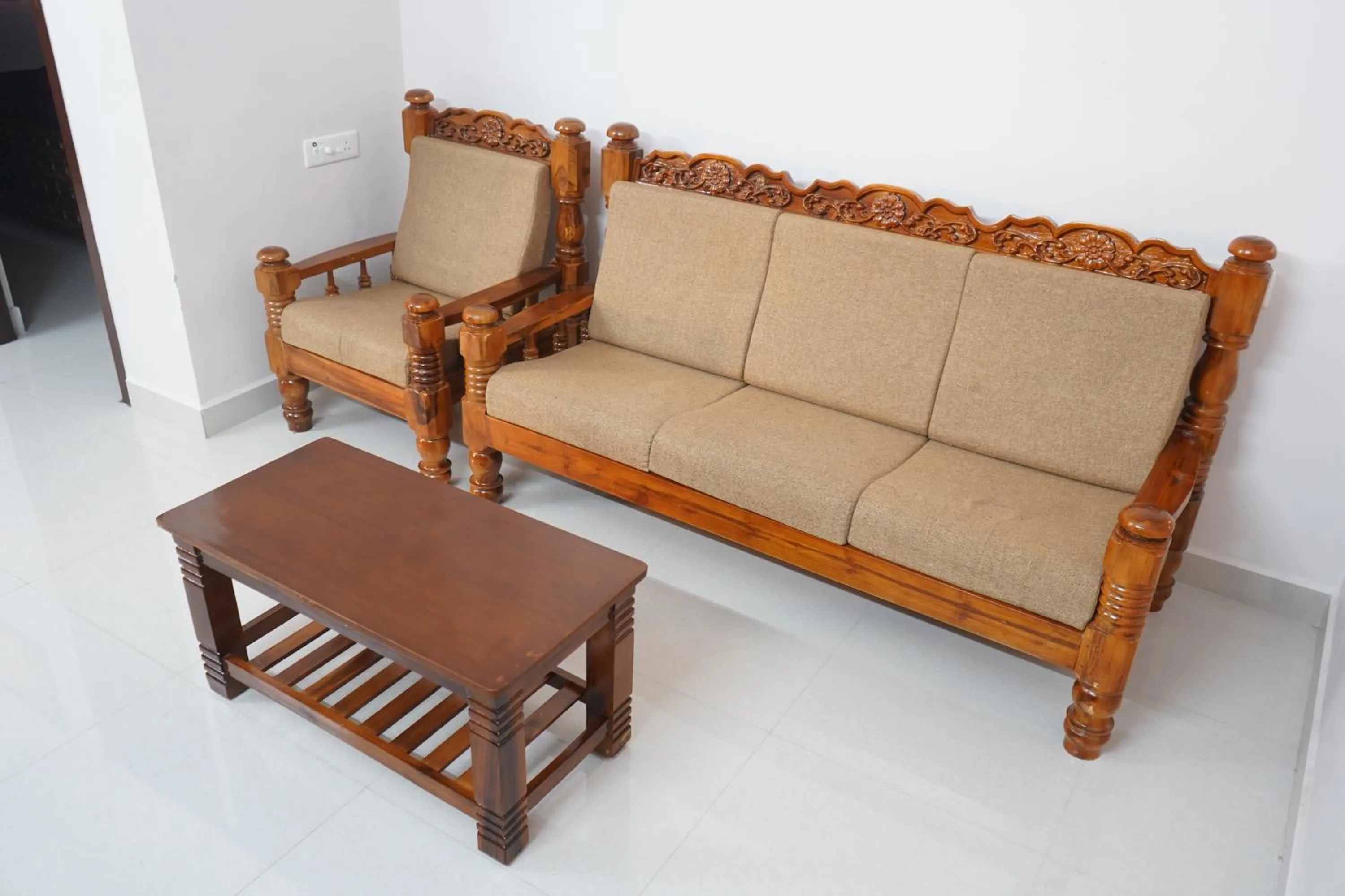 Living room in CM Stays Service Apartment - Near Chennai Airport - Pallavaram