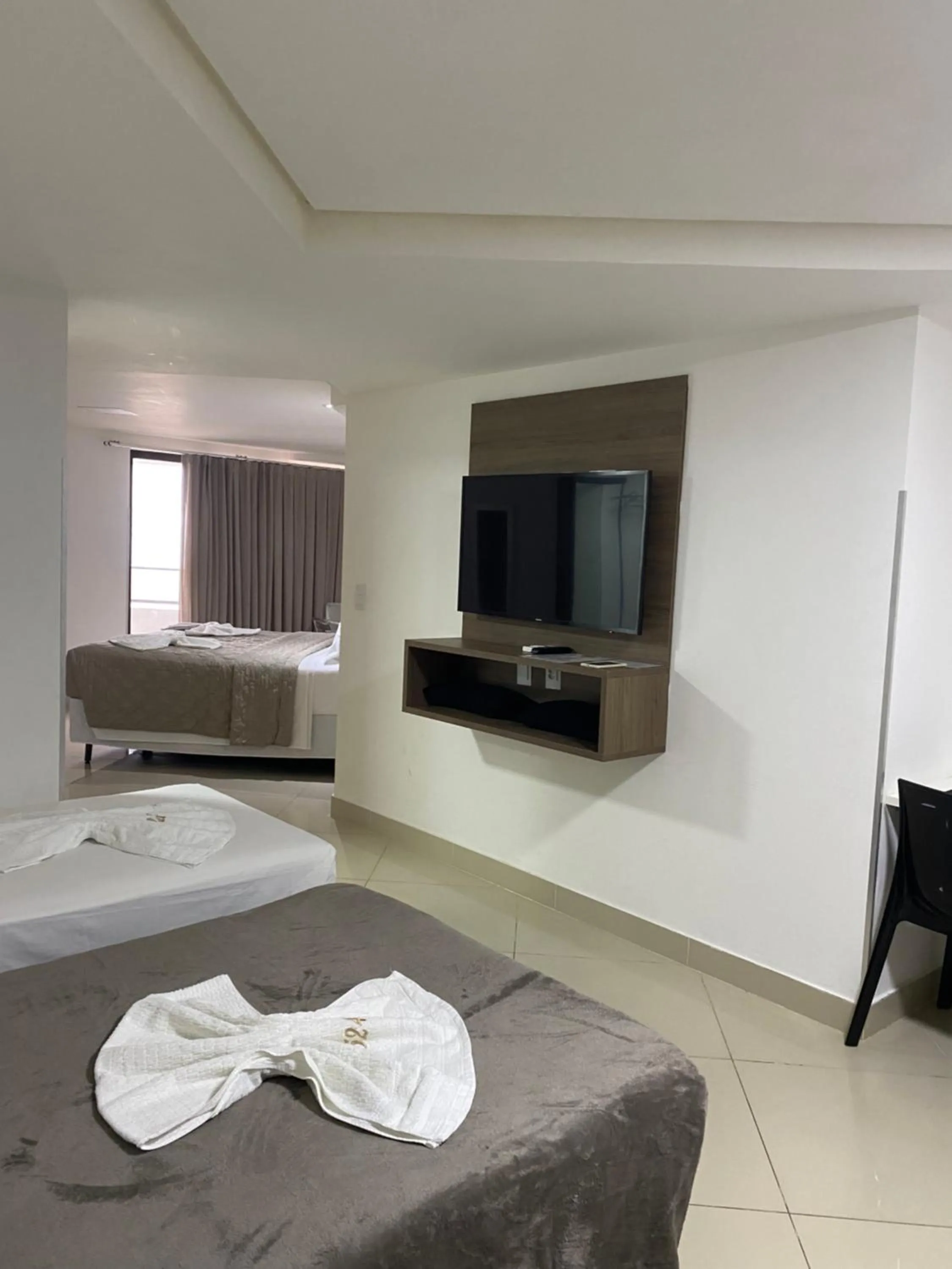 Bed in Gold Flat Cabo Branco