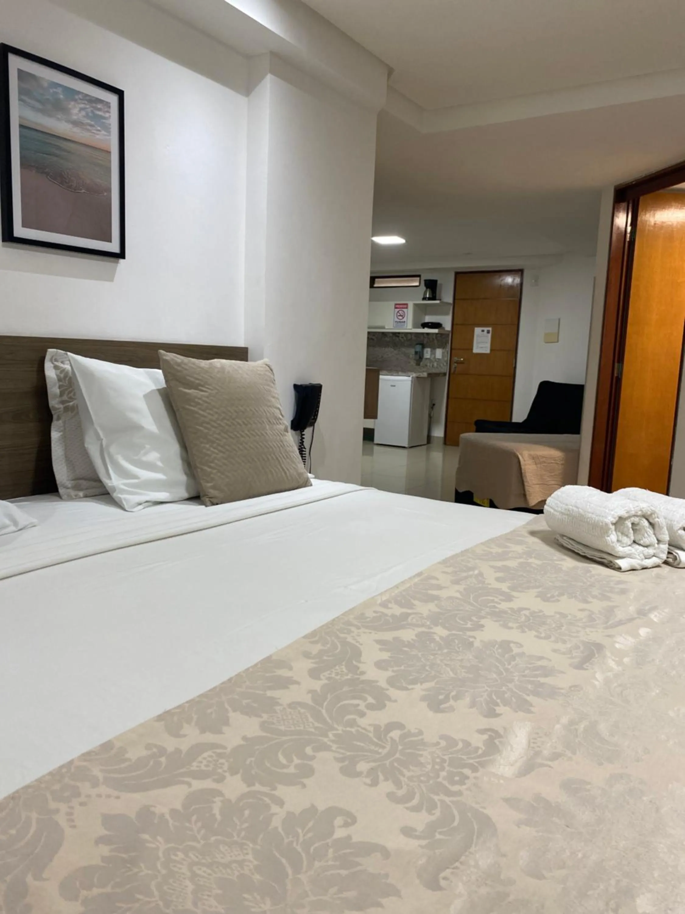 Bed in Gold Flat Cabo Branco