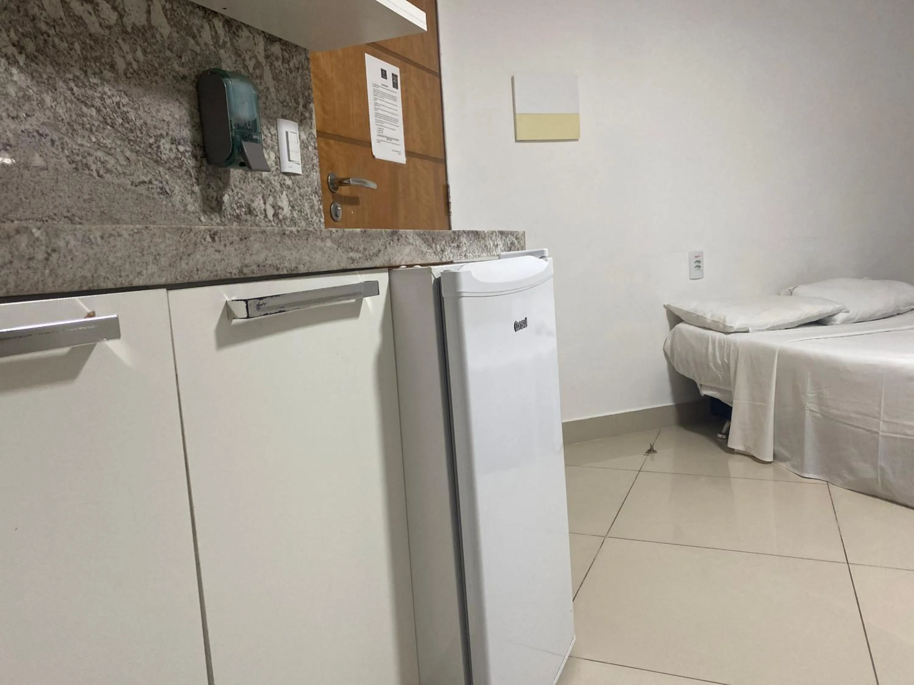 Bed in Gold Flat Cabo Branco