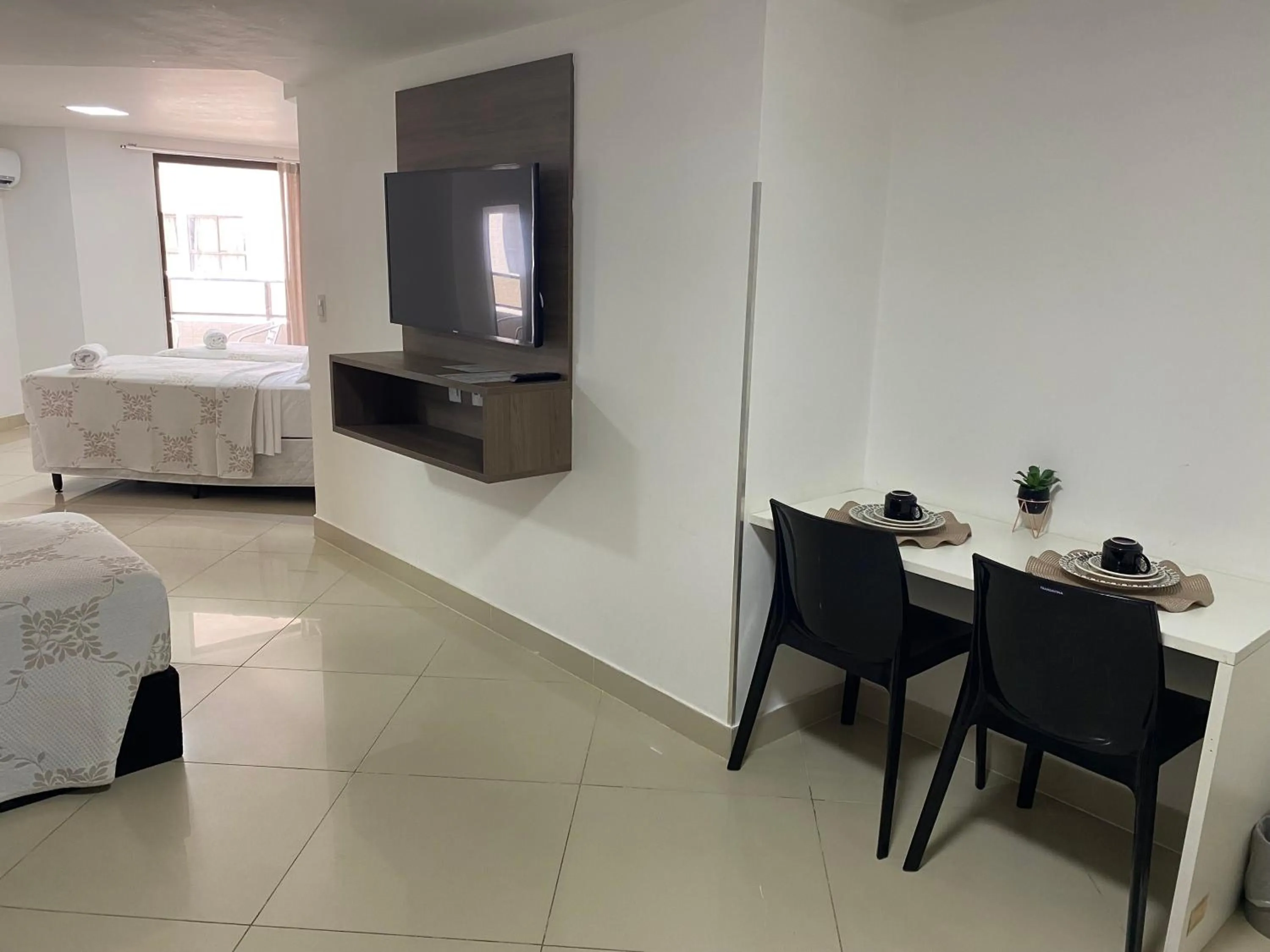 Bed in Gold Flat Cabo Branco