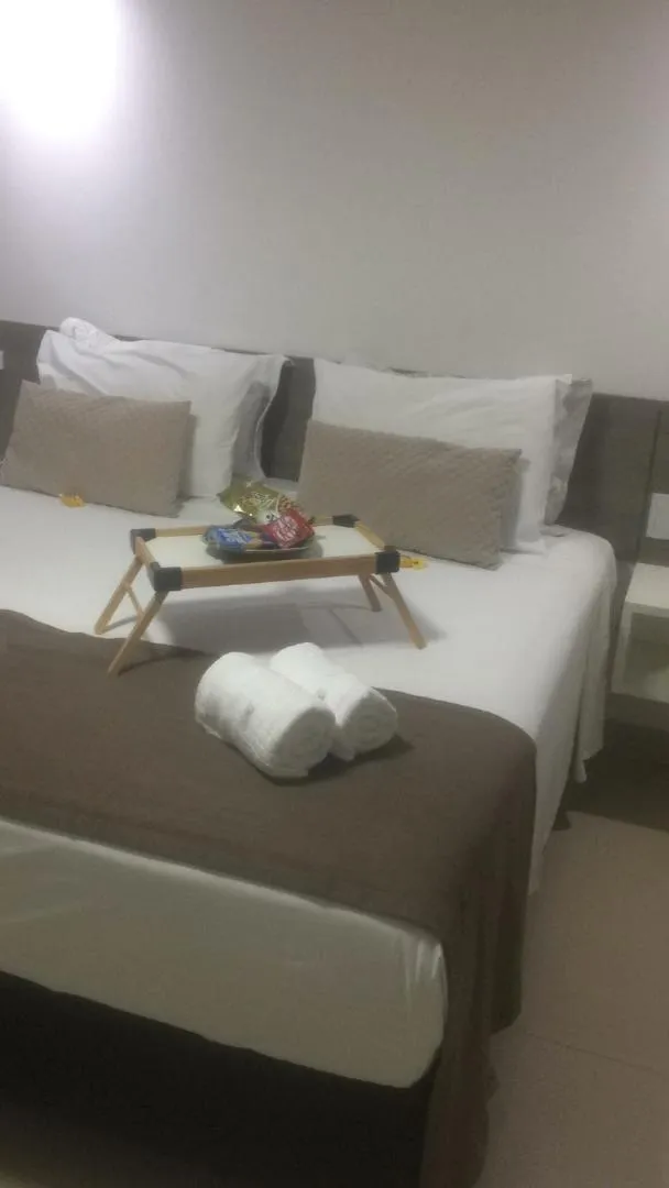 Bed in Gold Flat Cabo Branco