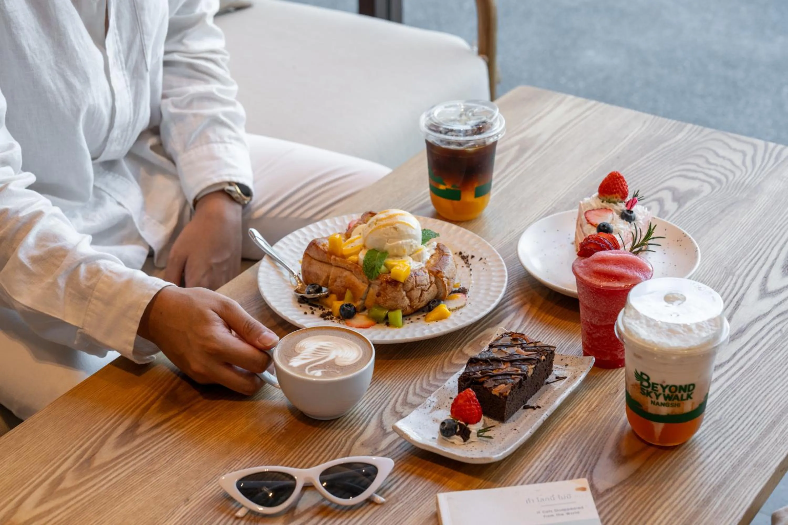 Restaurant/places to eat in Beyond Skywalk Nangshi