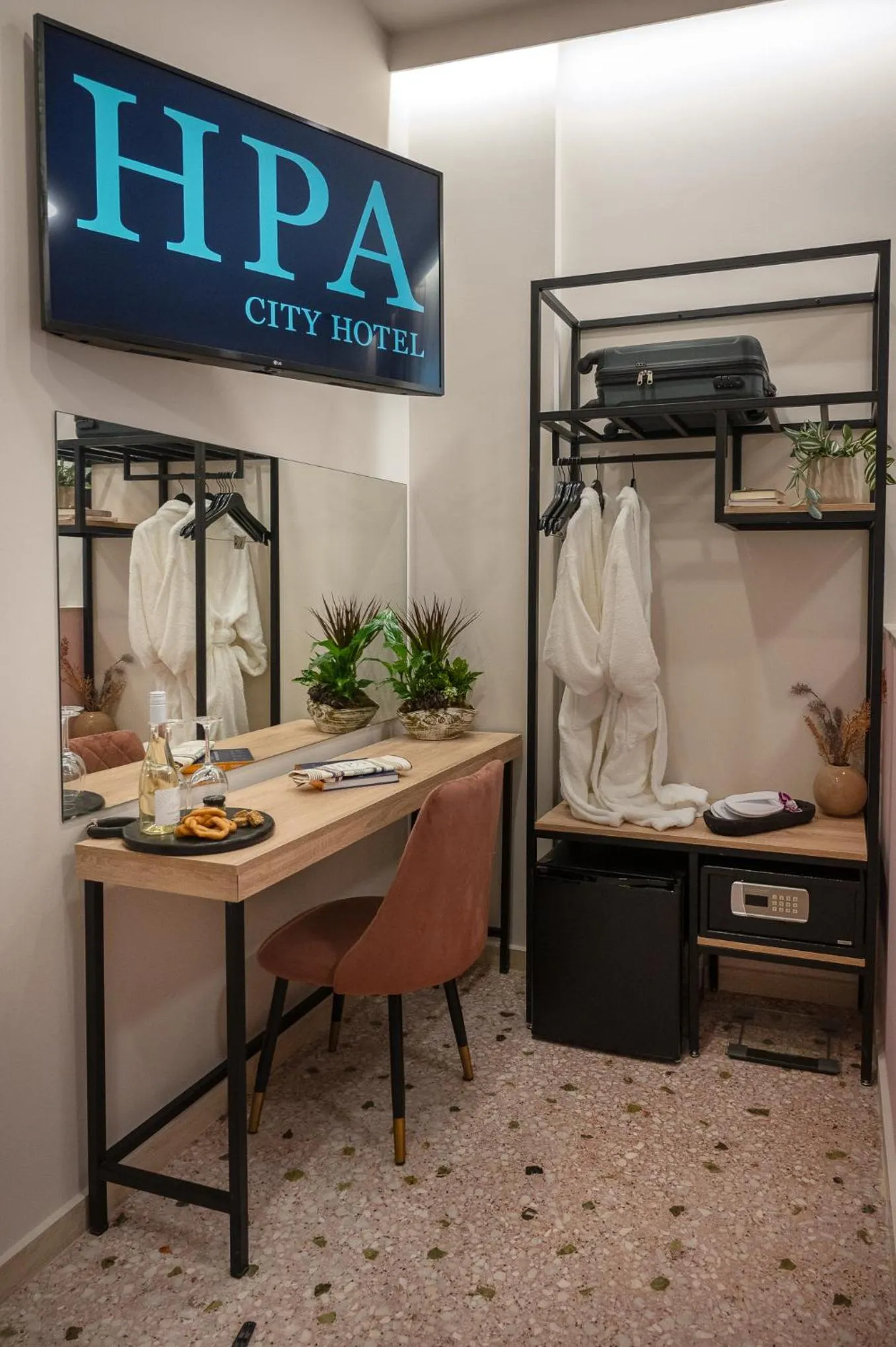 furniture in IRA - ΗΡΑ Hotel