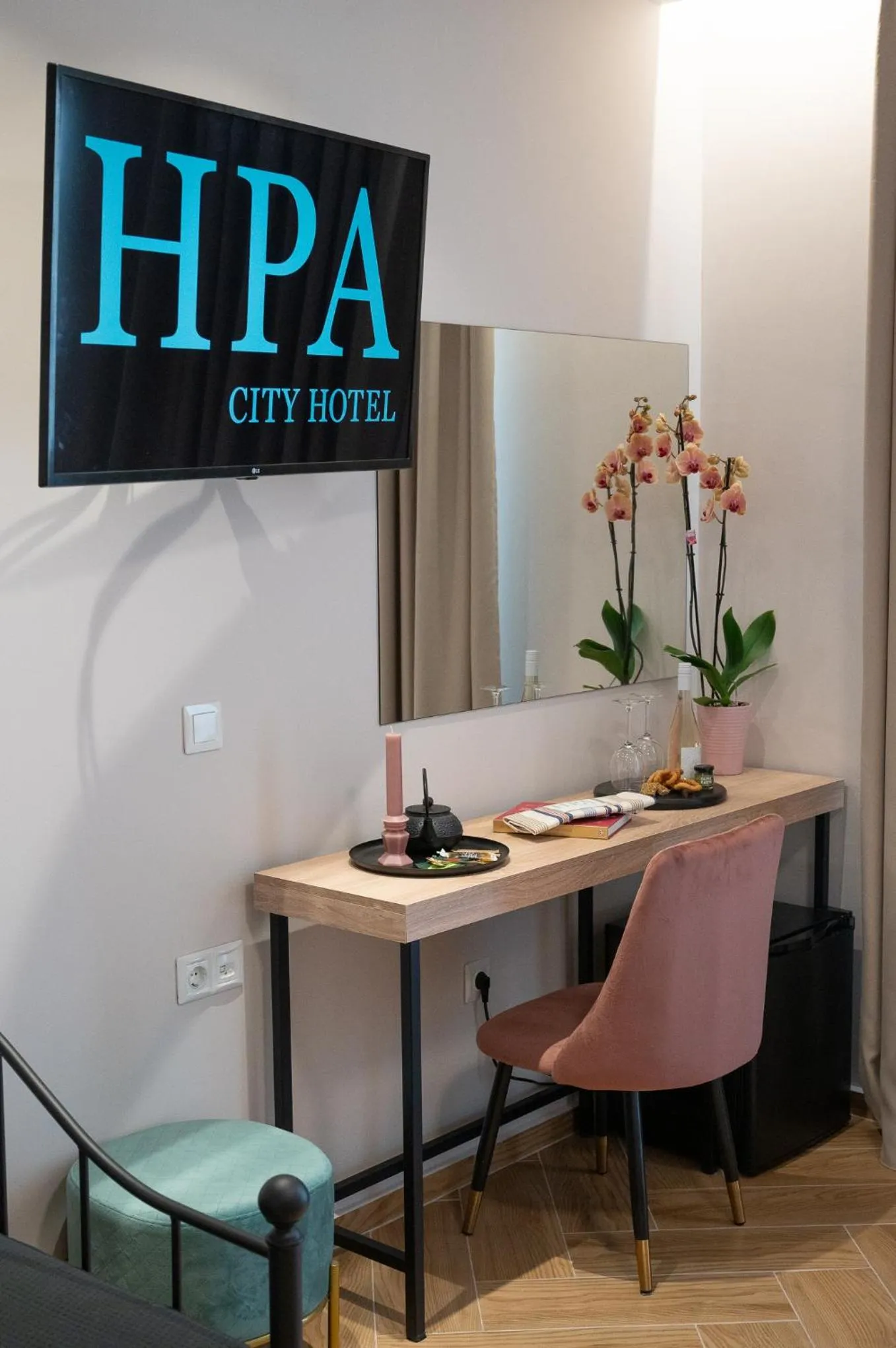 Decorative detail in IRA - ΗΡΑ Hotel